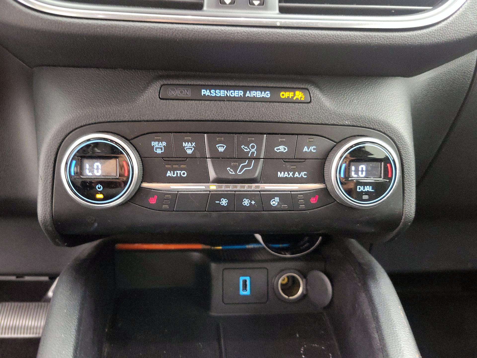 Thumbnail: 2020 Ford Escape - 17