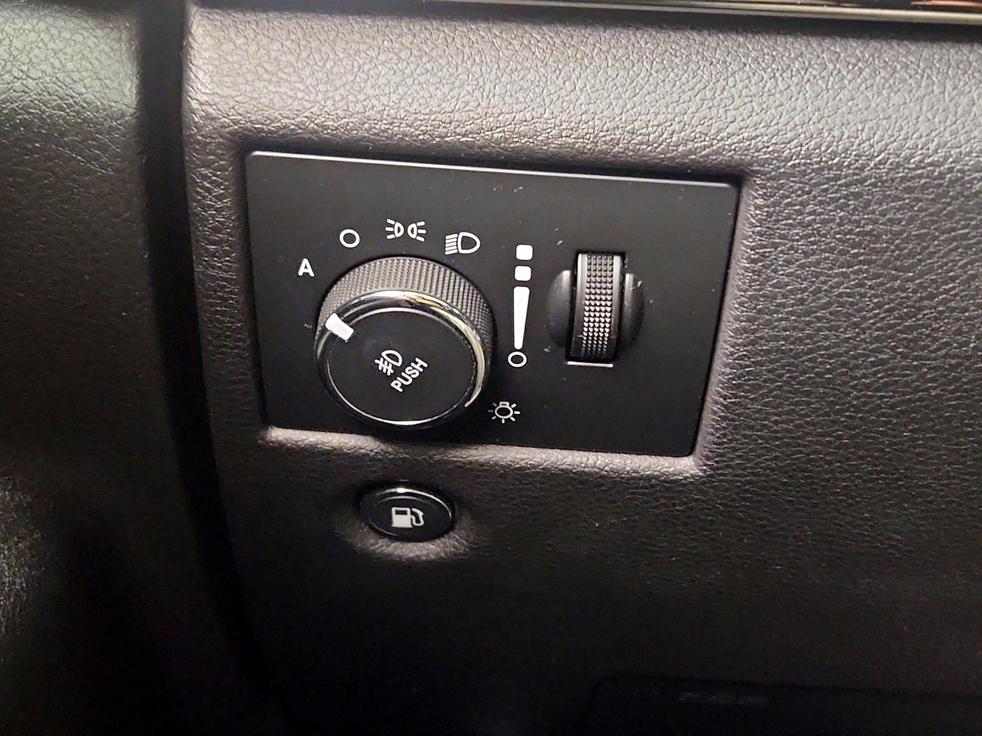 Thumbnail: 2019 Jeep Grand Cherokee - 13