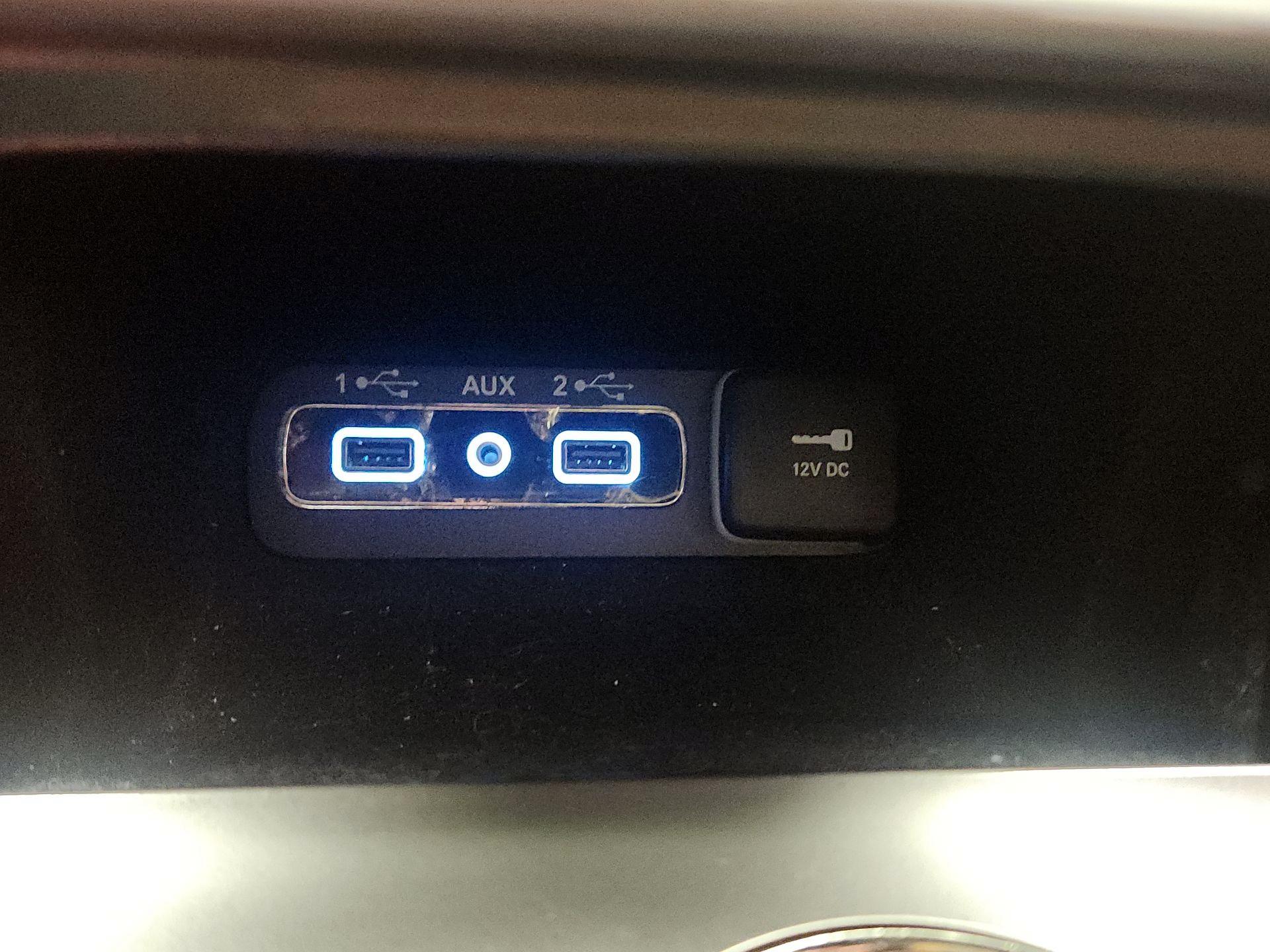 Thumbnail: 2019 Jeep Grand Cherokee - 19