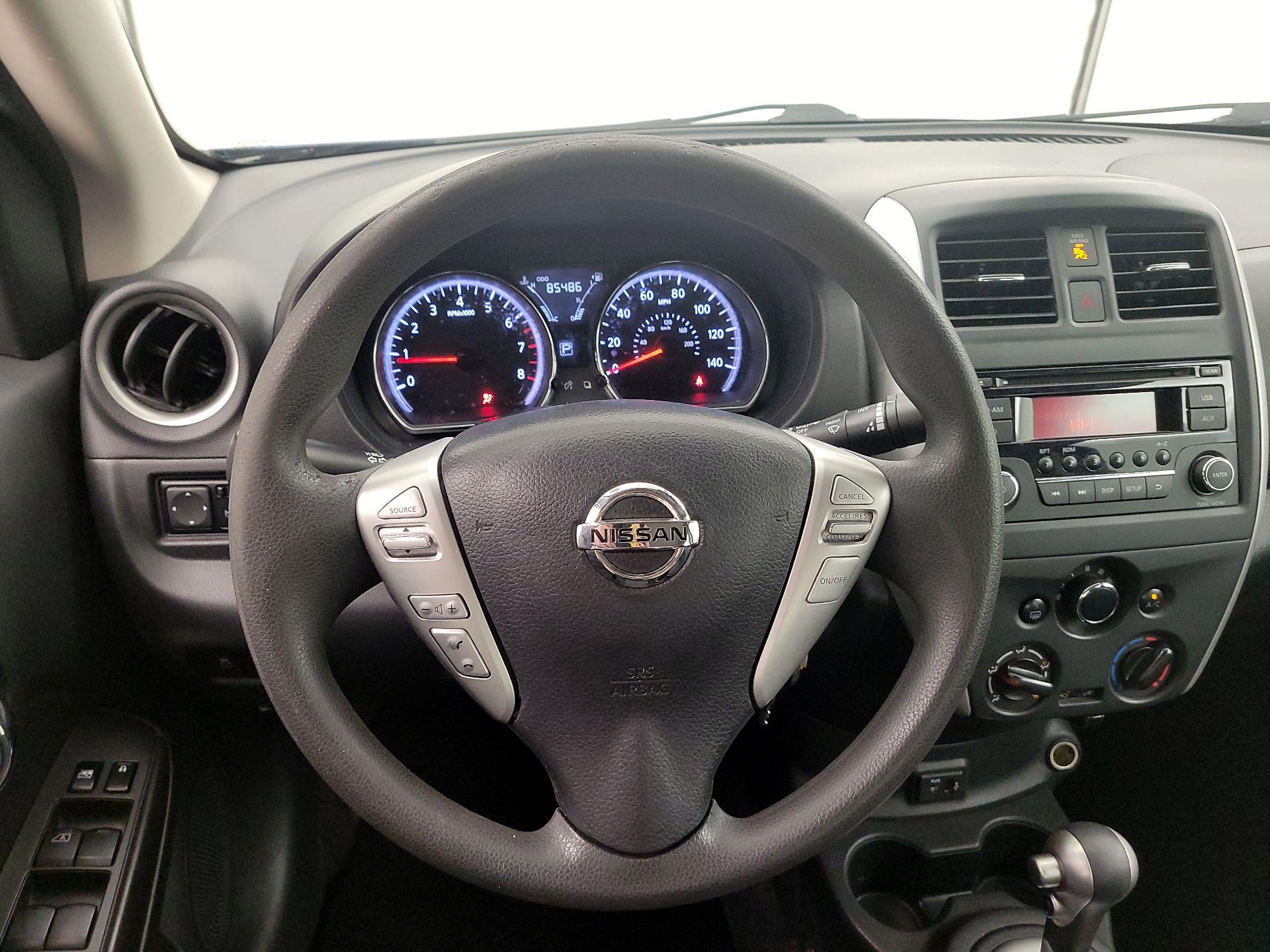 Thumbnail: 2018 Nissan Versa - 10