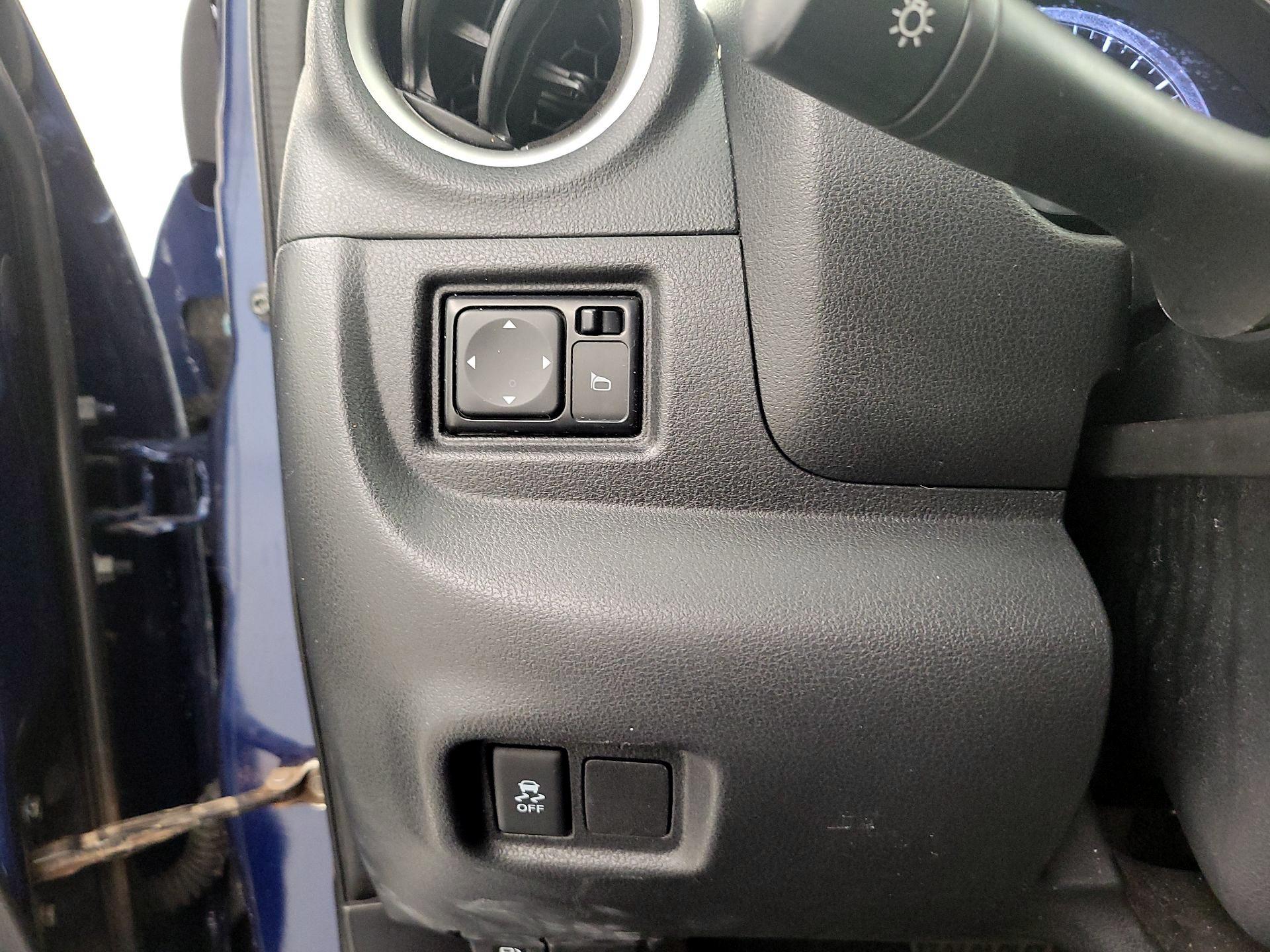 Thumbnail: 2018 Nissan Versa - 13