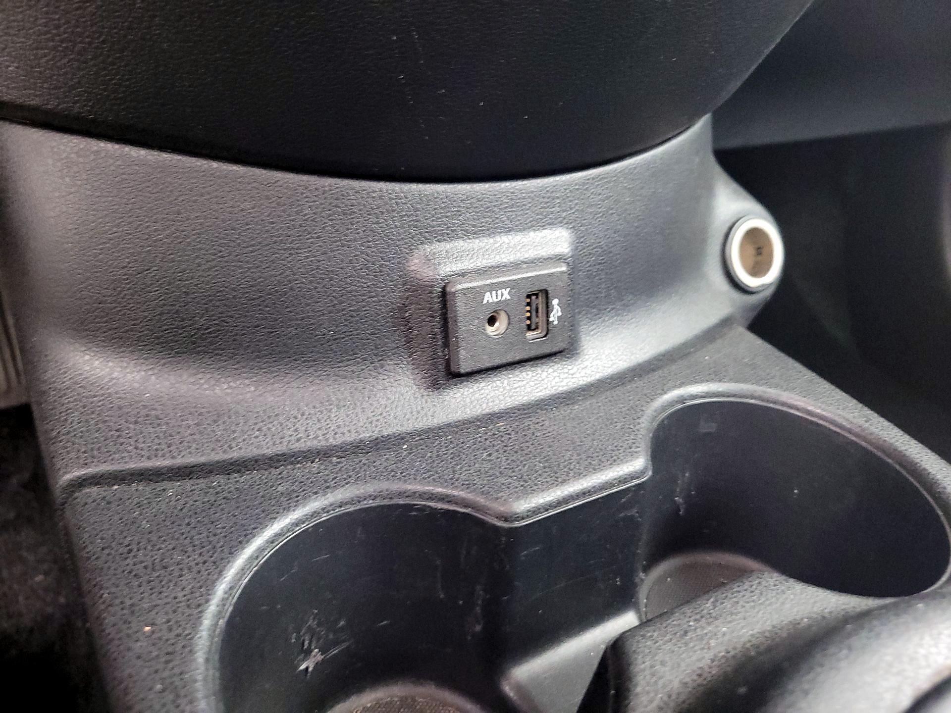 Thumbnail: 2018 Nissan Versa - 17