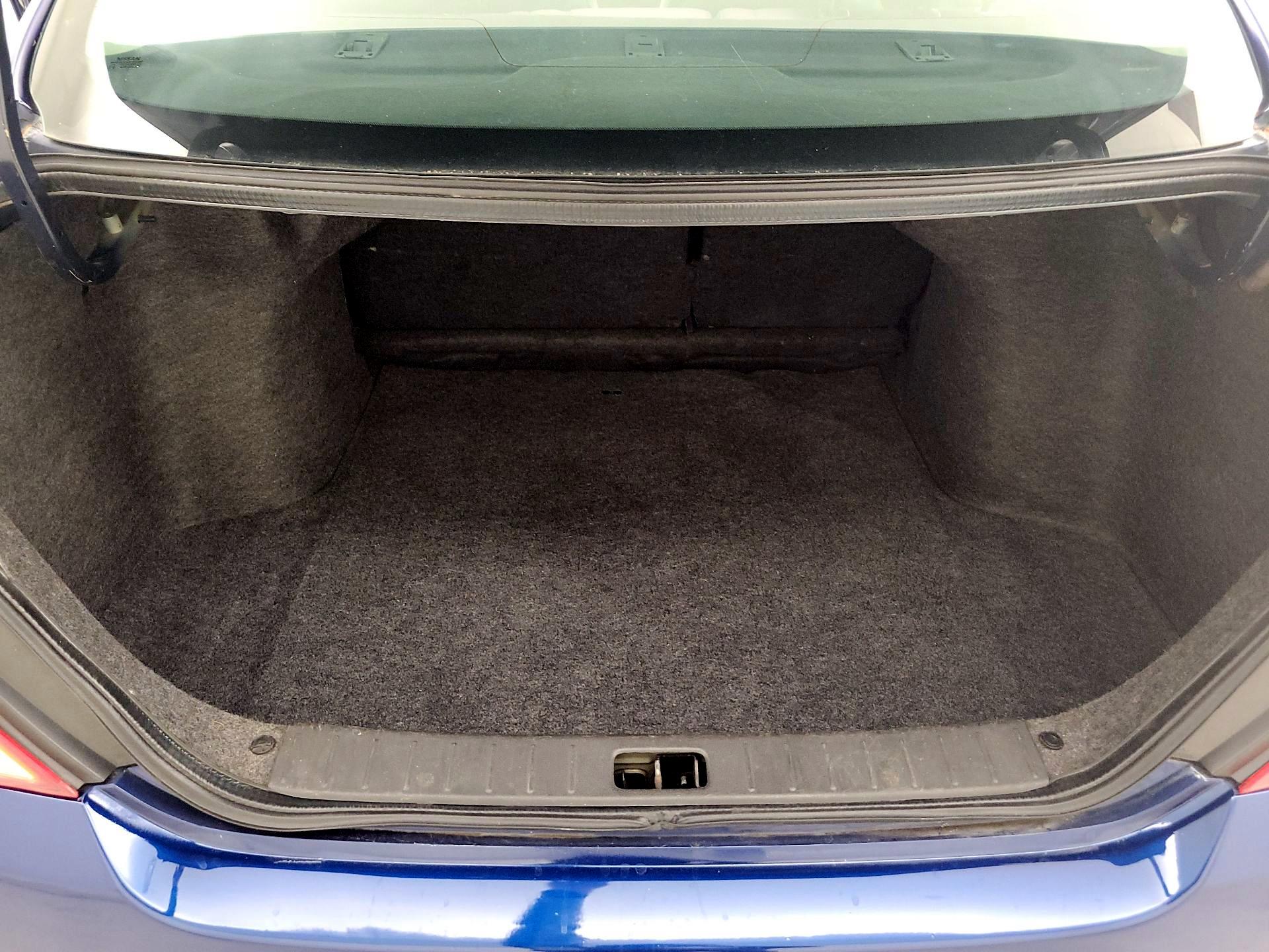 Thumbnail: 2018 Nissan Versa - 19