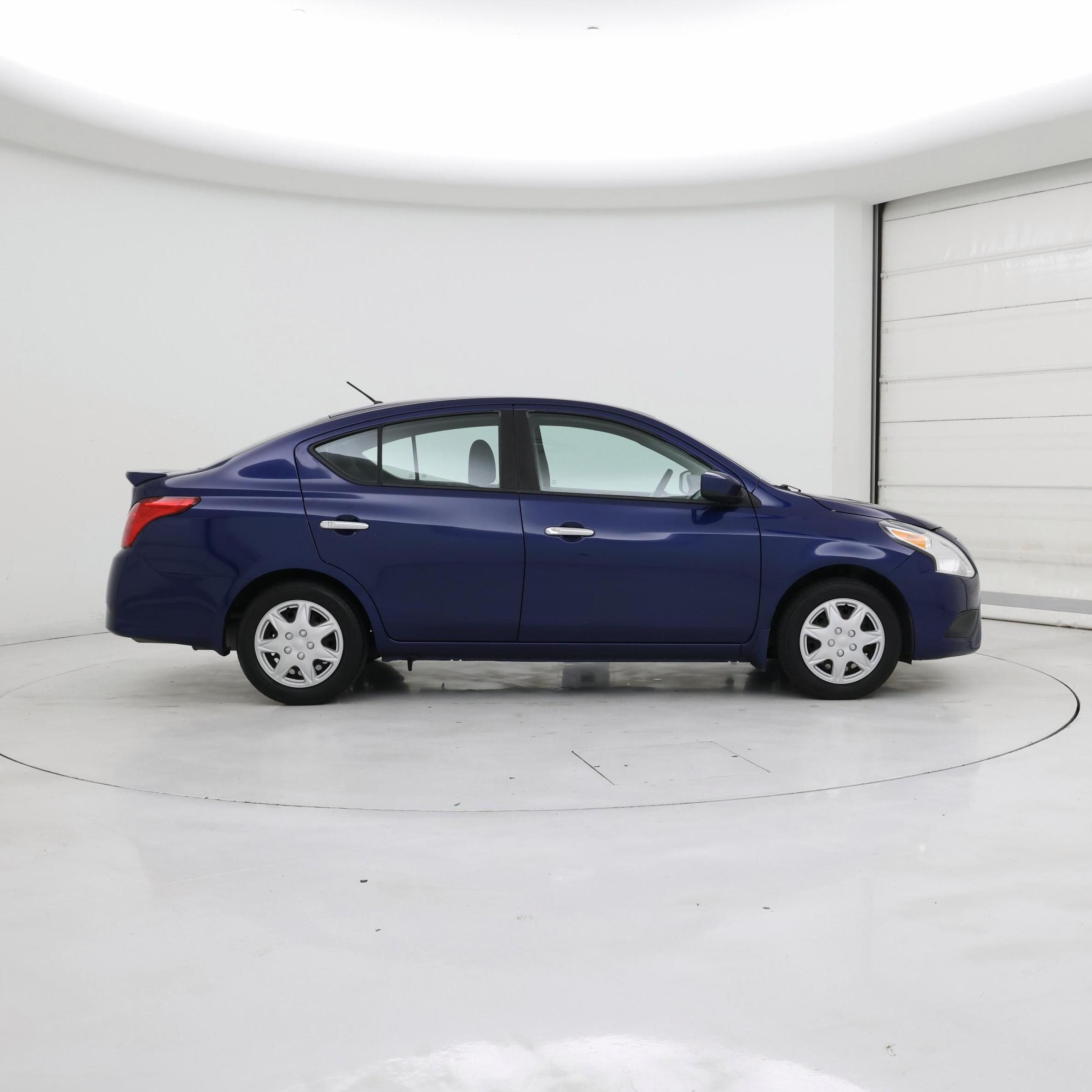 Thumbnail: 2018 Nissan Versa - 7