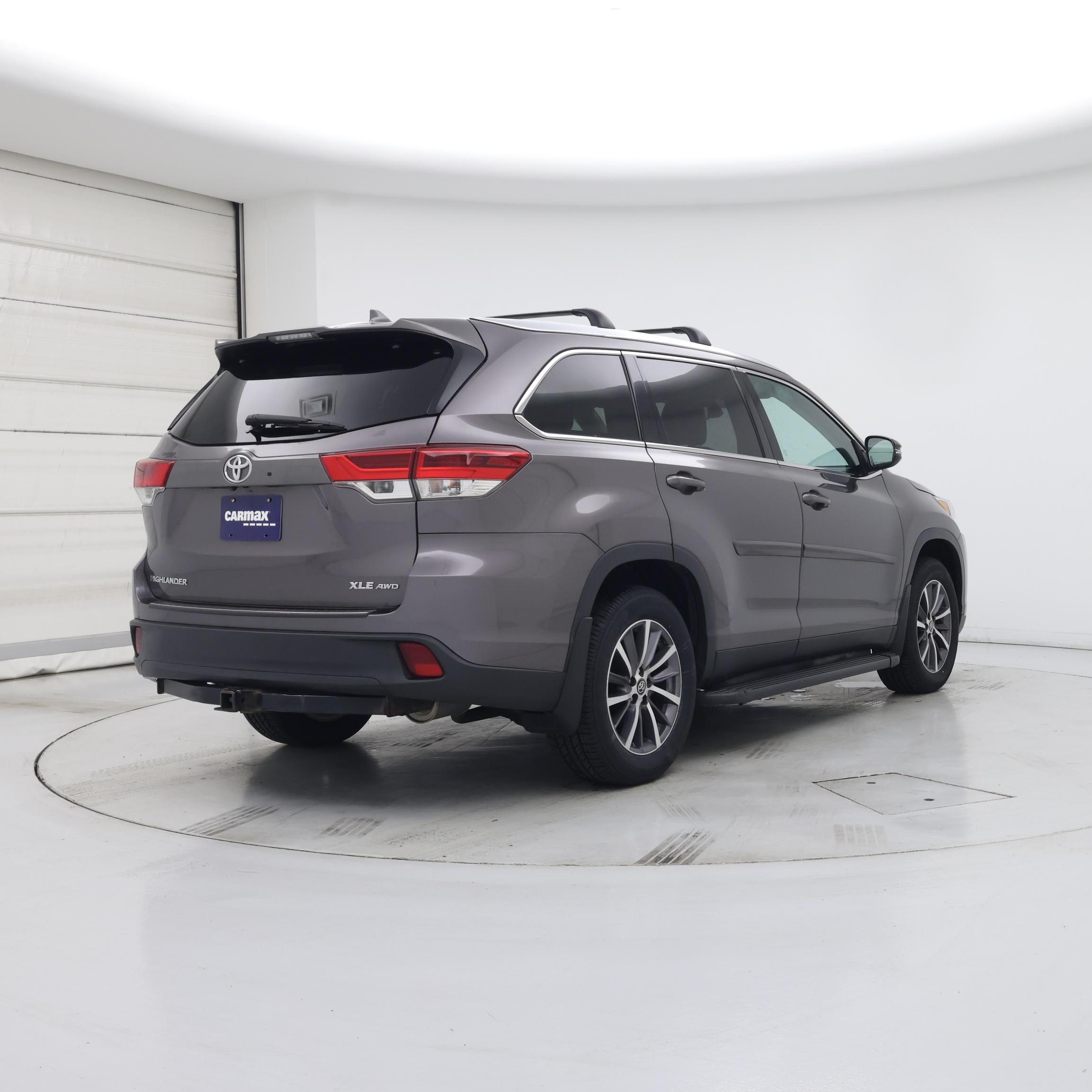 Thumbnail: 2019 Toyota Highlander - 8