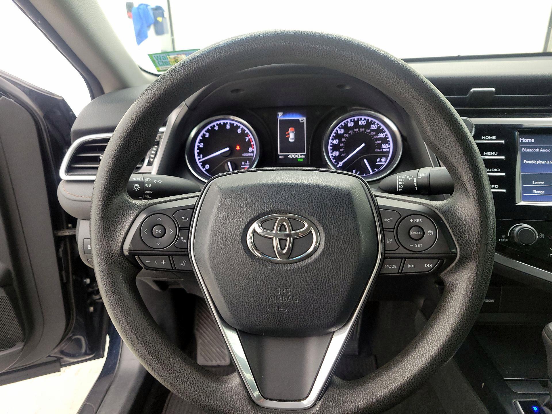 Thumbnail: 2018 Toyota Camry - 10