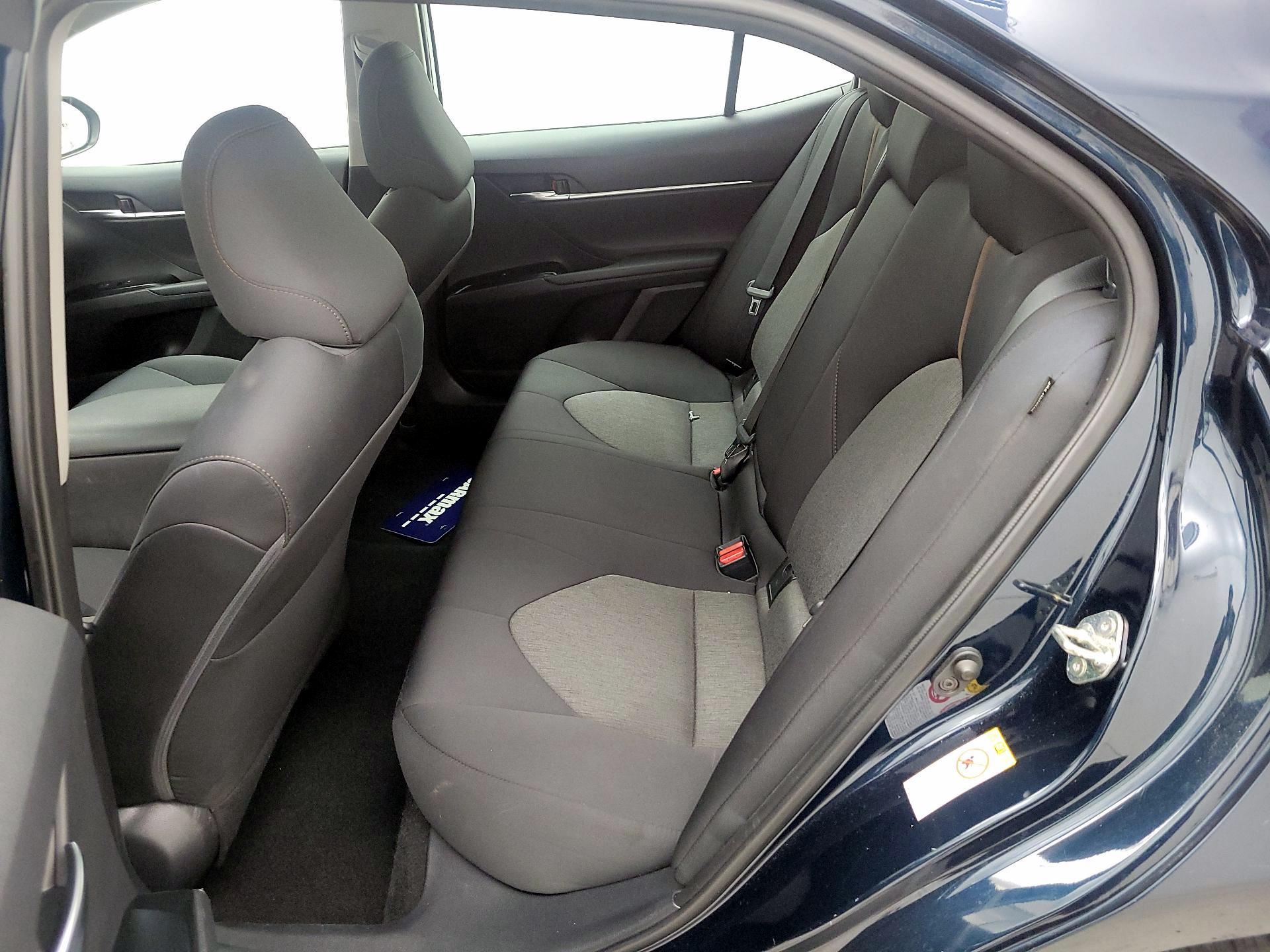 Thumbnail: 2018 Toyota Camry - 19