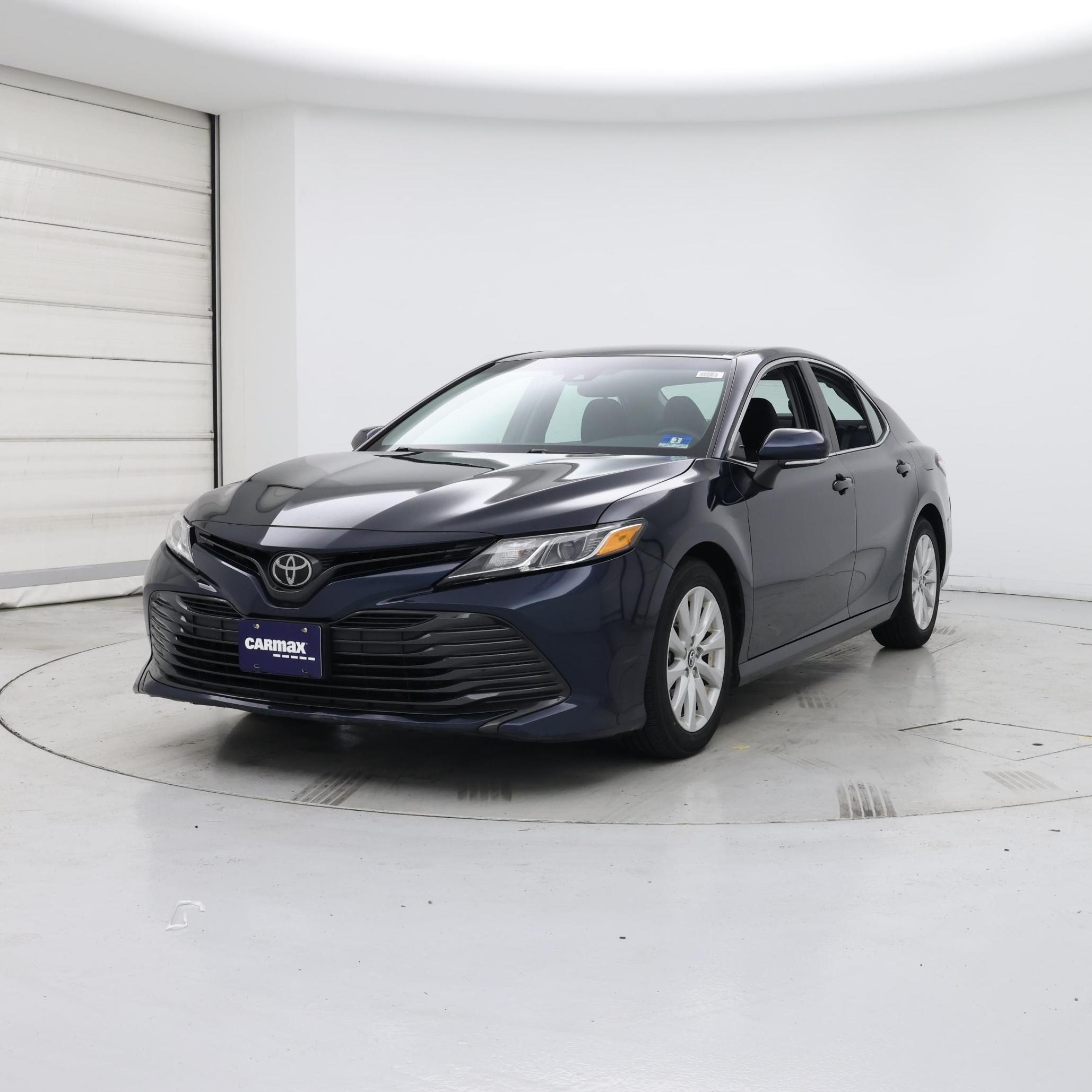Thumbnail: 2018 Toyota Camry - 4