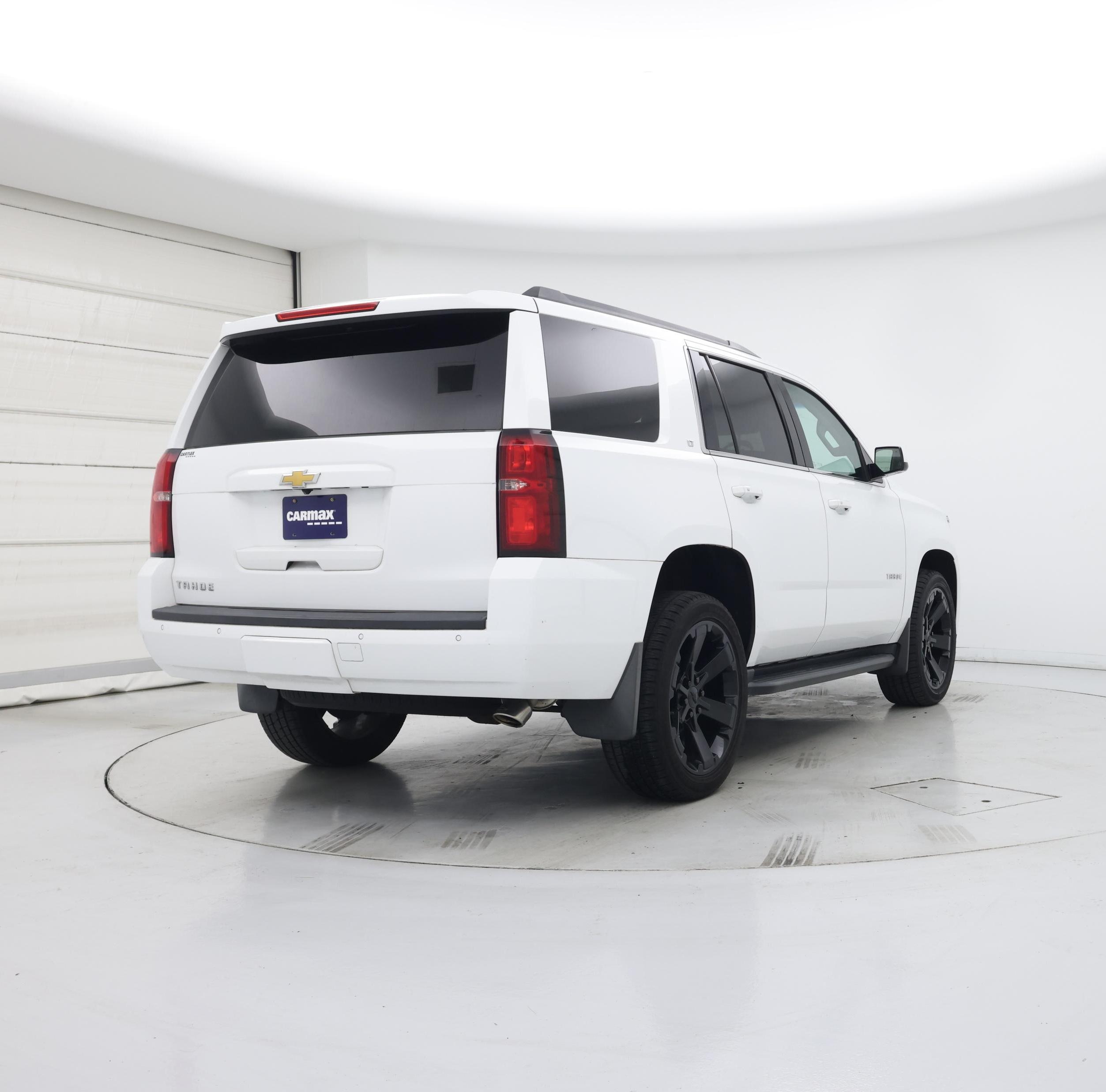 Thumbnail: 2019 Chevrolet Tahoe - 8