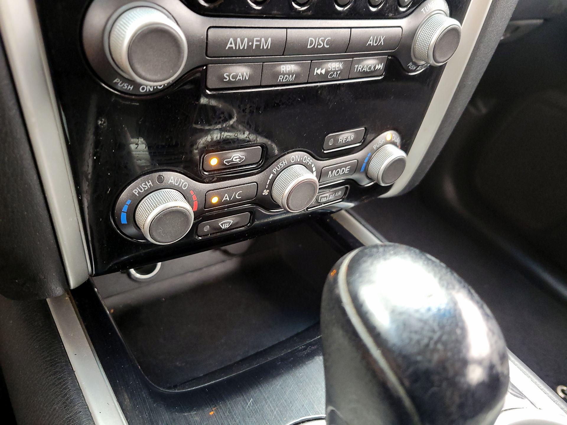Thumbnail: 2013 Nissan Pathfinder - 16