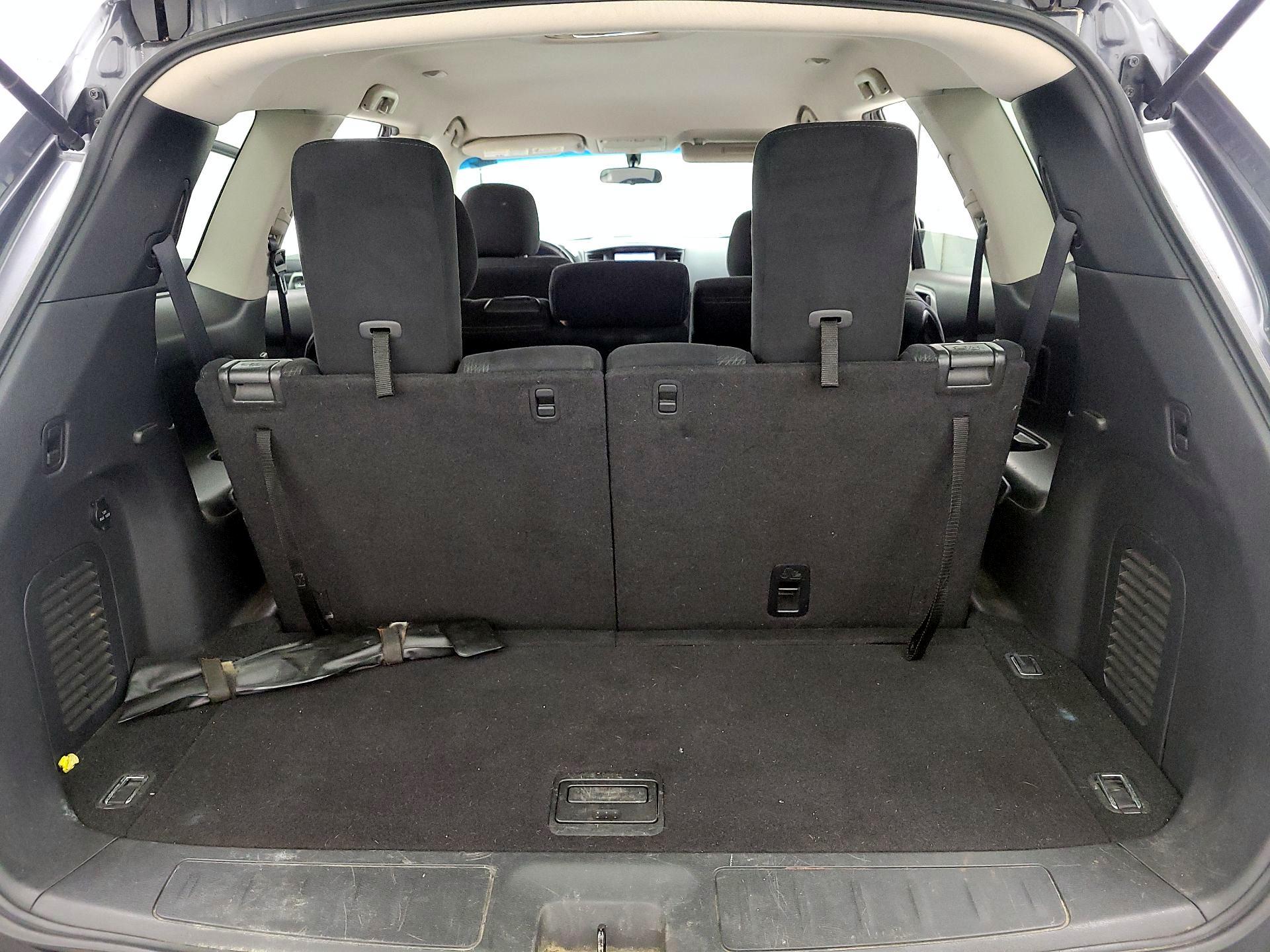 Thumbnail: 2013 Nissan Pathfinder - 20