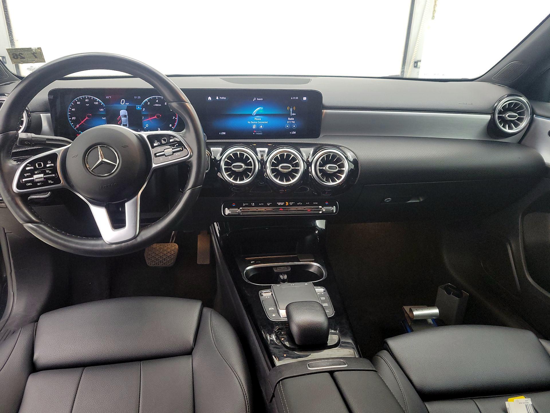 Thumbnail: 2021 Mercedes-Benz A-Class - 9