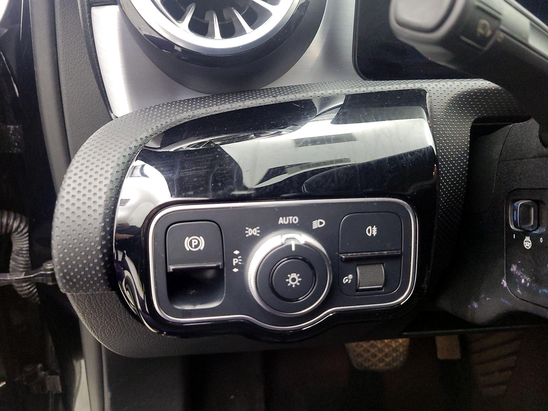 Thumbnail: 2021 Mercedes-Benz A-Class - 13