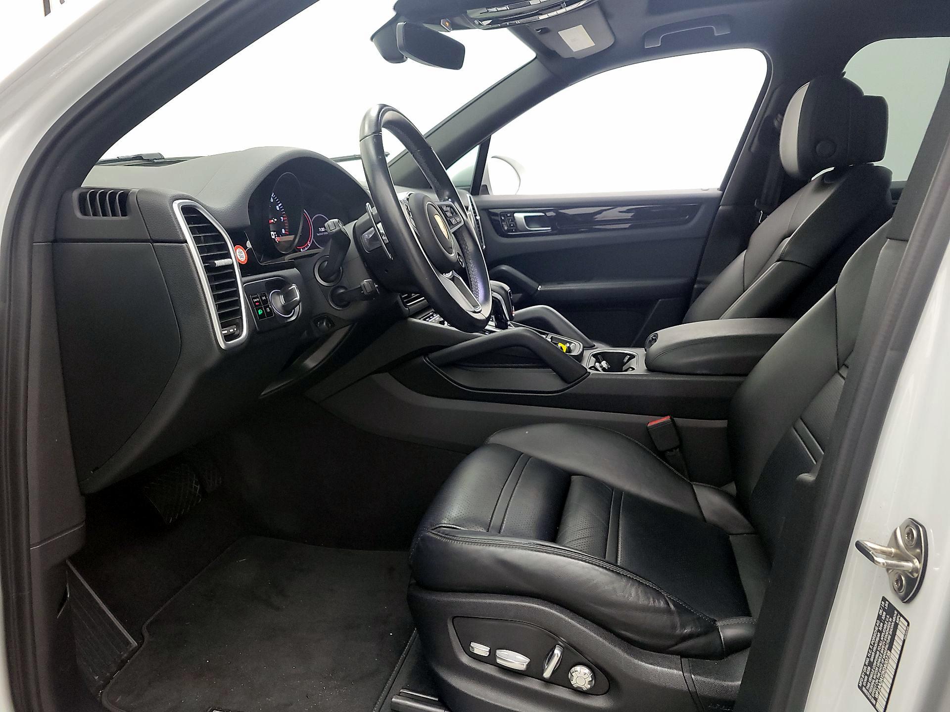 Thumbnail: 2019 Porsche Cayenne - 11