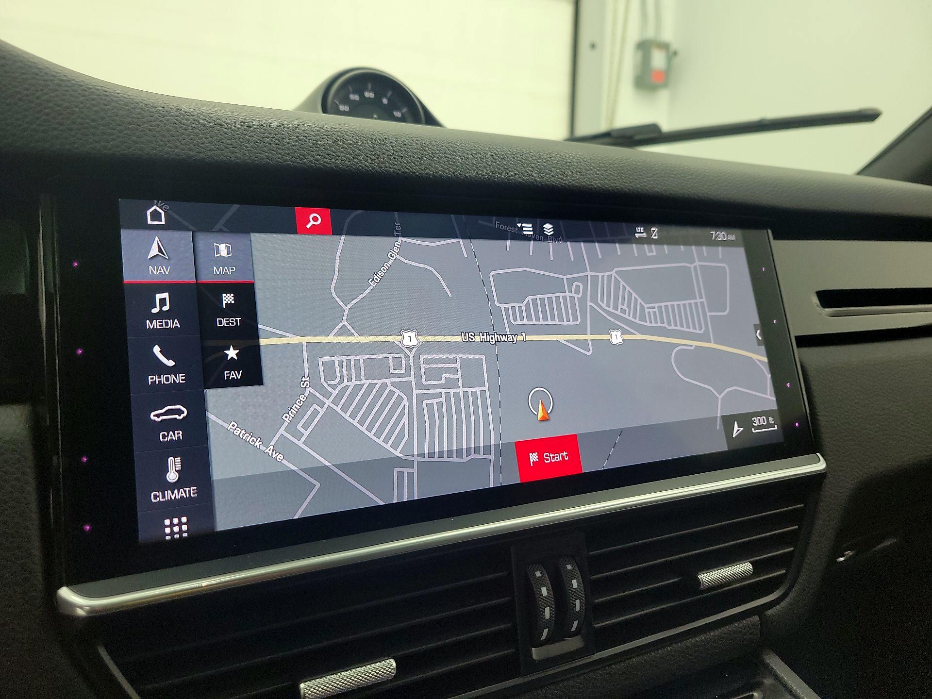 Thumbnail: 2019 Porsche Cayenne - 13