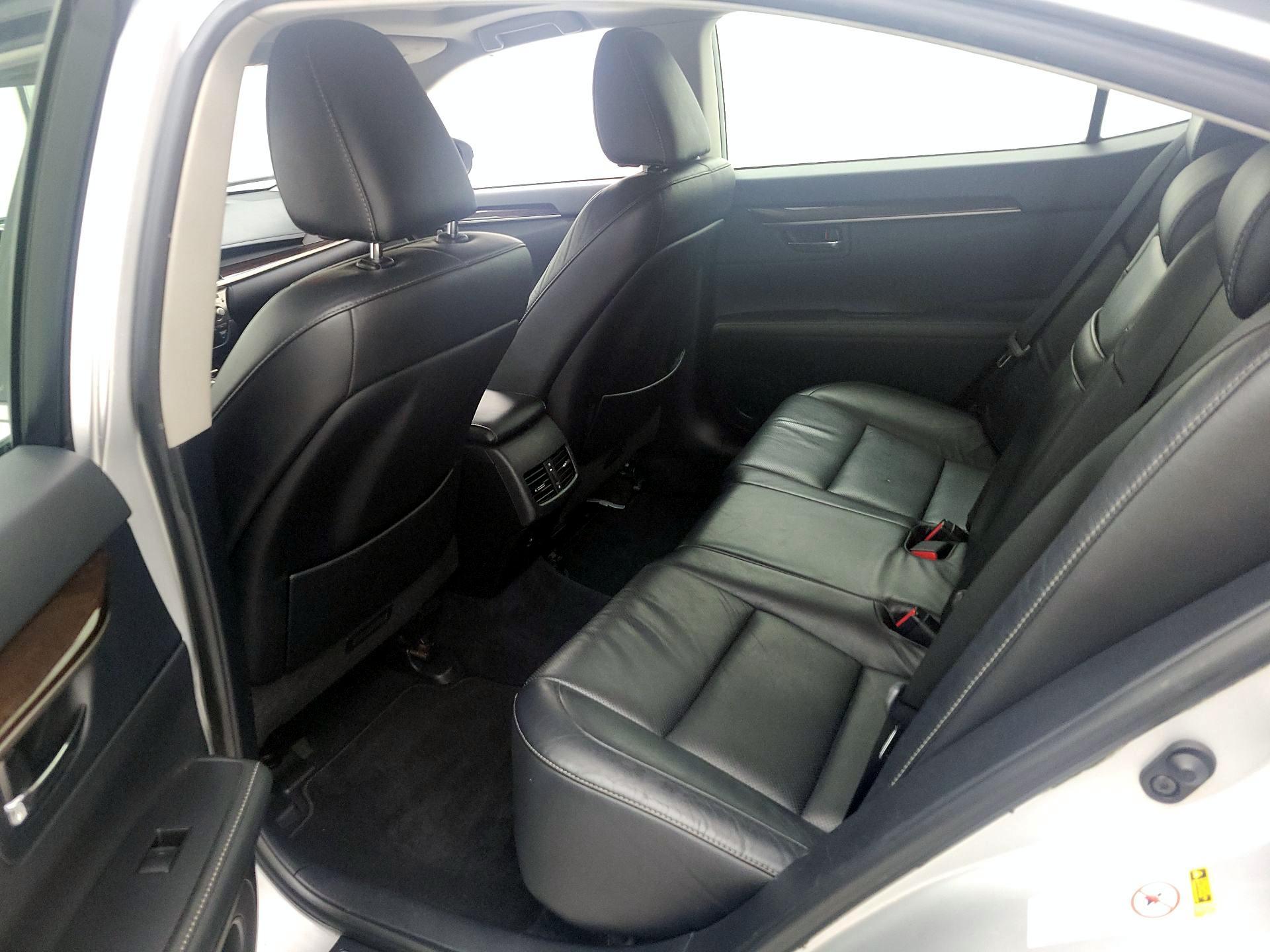Thumbnail: 2013 Lexus ES - 19