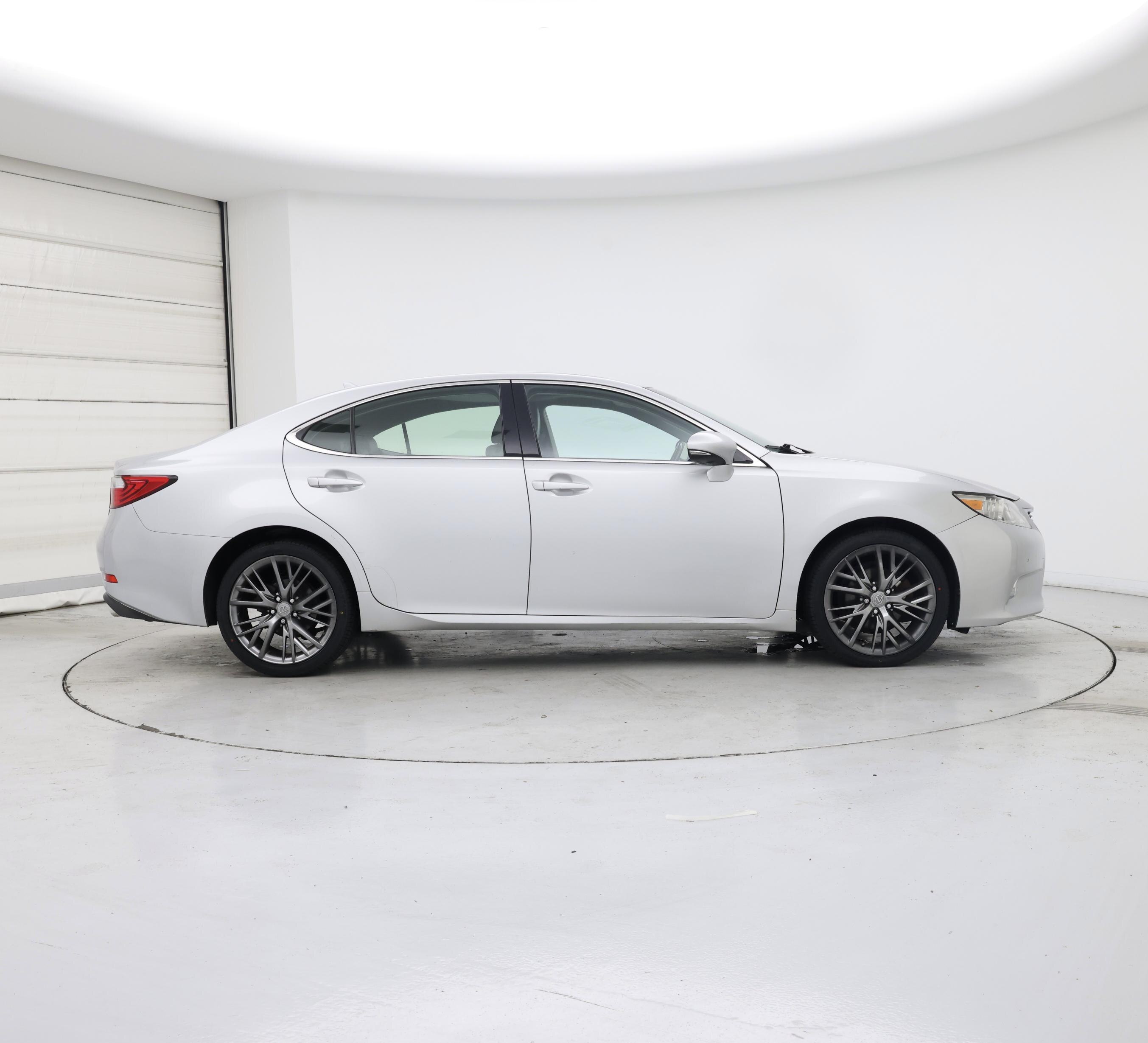 Thumbnail: 2013 Lexus ES - 7