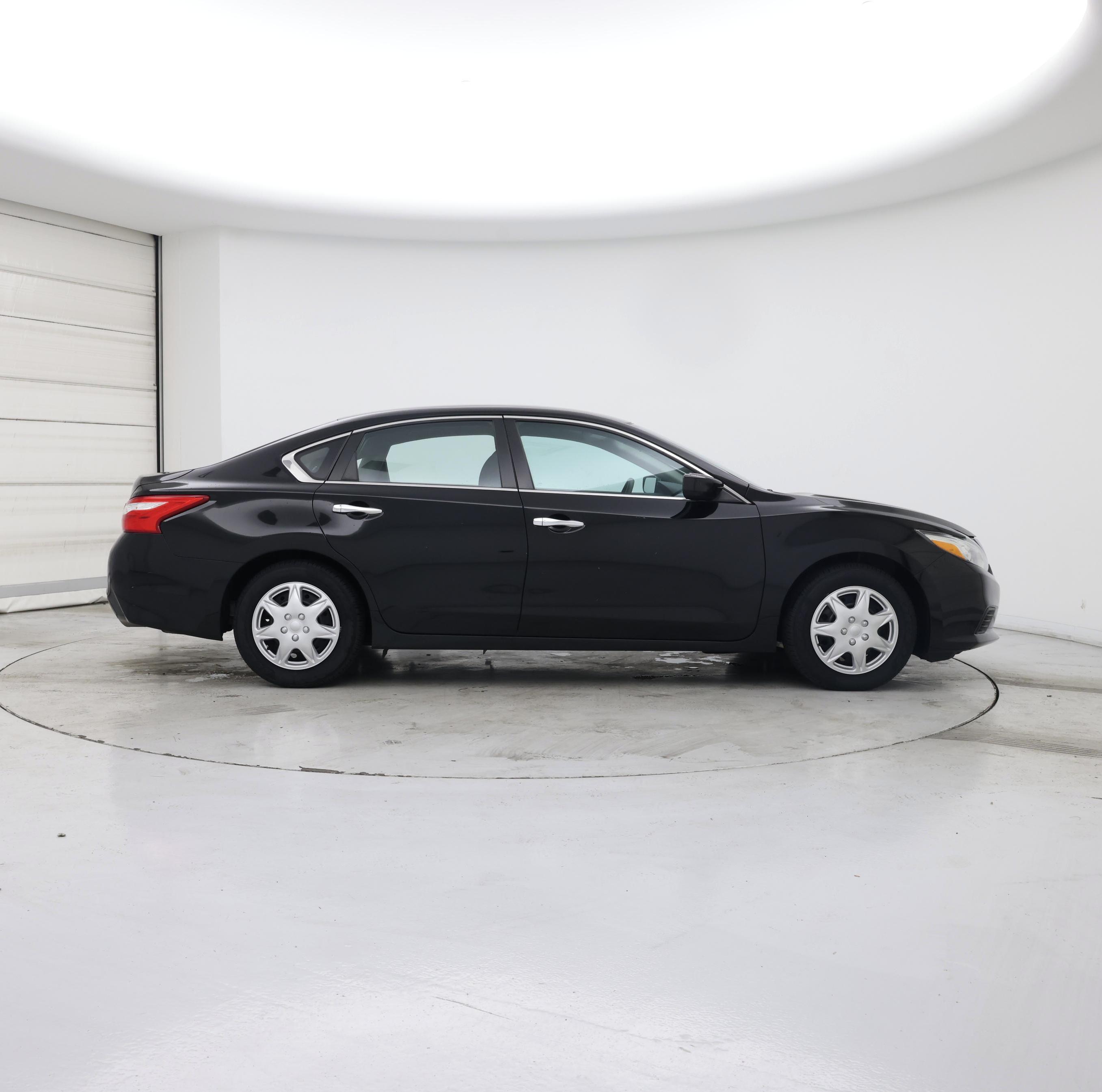Thumbnail: 2016 Nissan Altima - 7