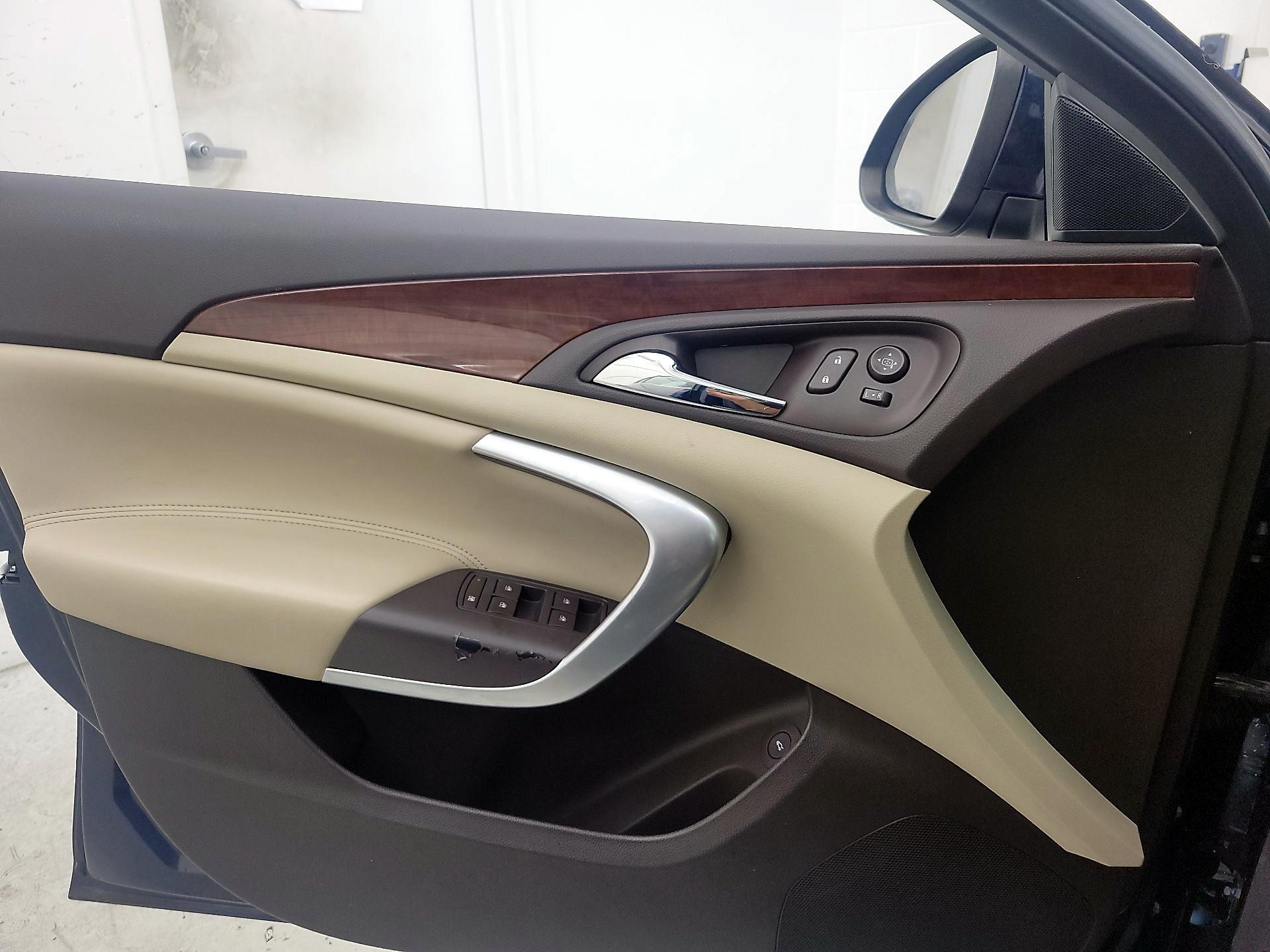Thumbnail: 2015 Buick Regal - 12