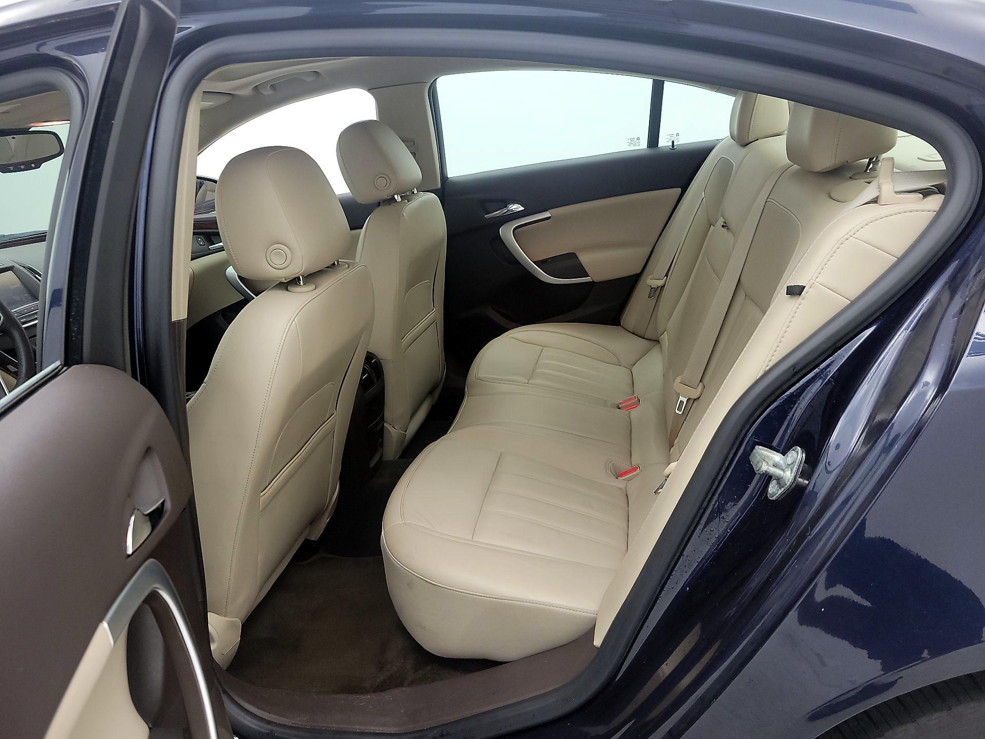 Thumbnail: 2015 Buick Regal - 20