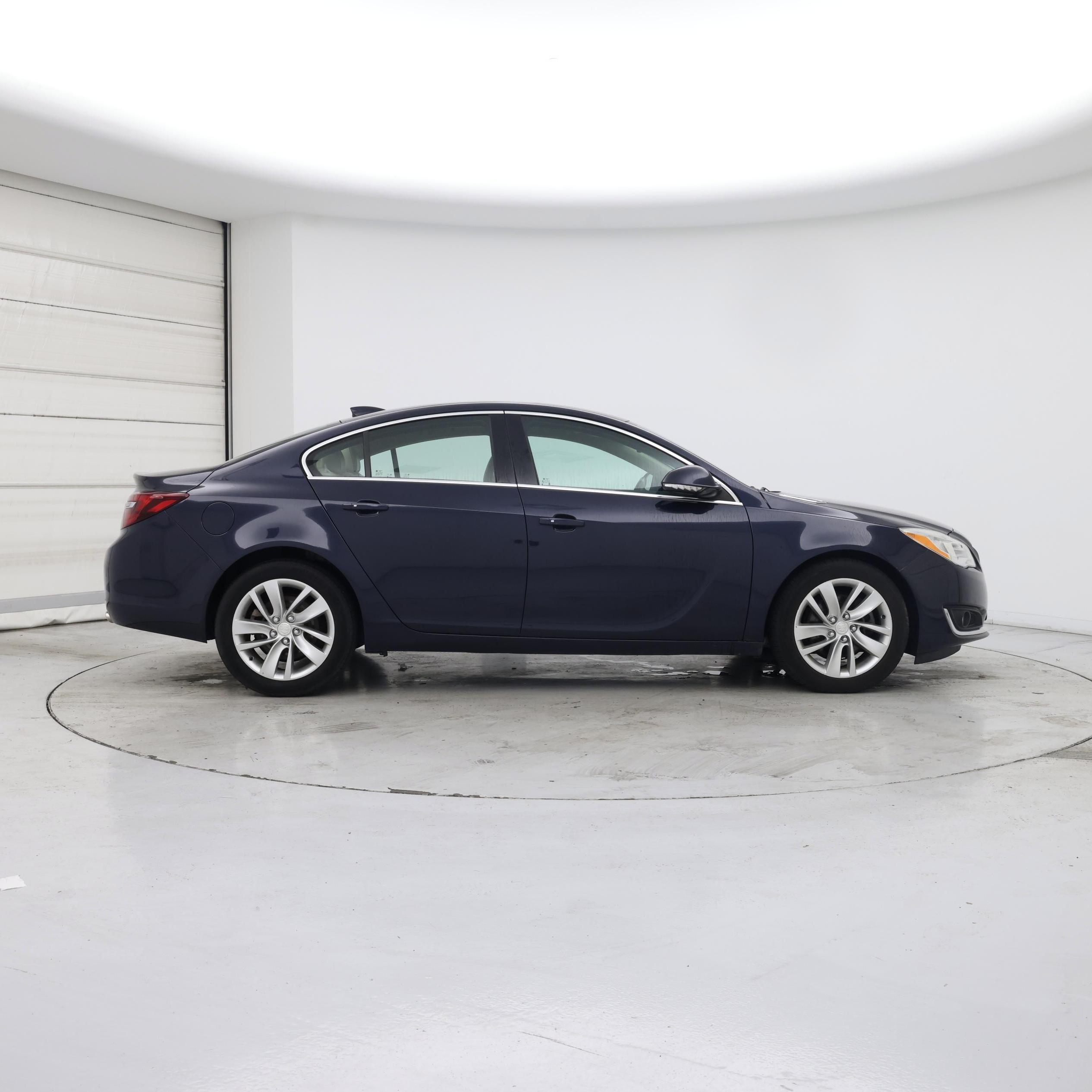 Thumbnail: 2015 Buick Regal - 7