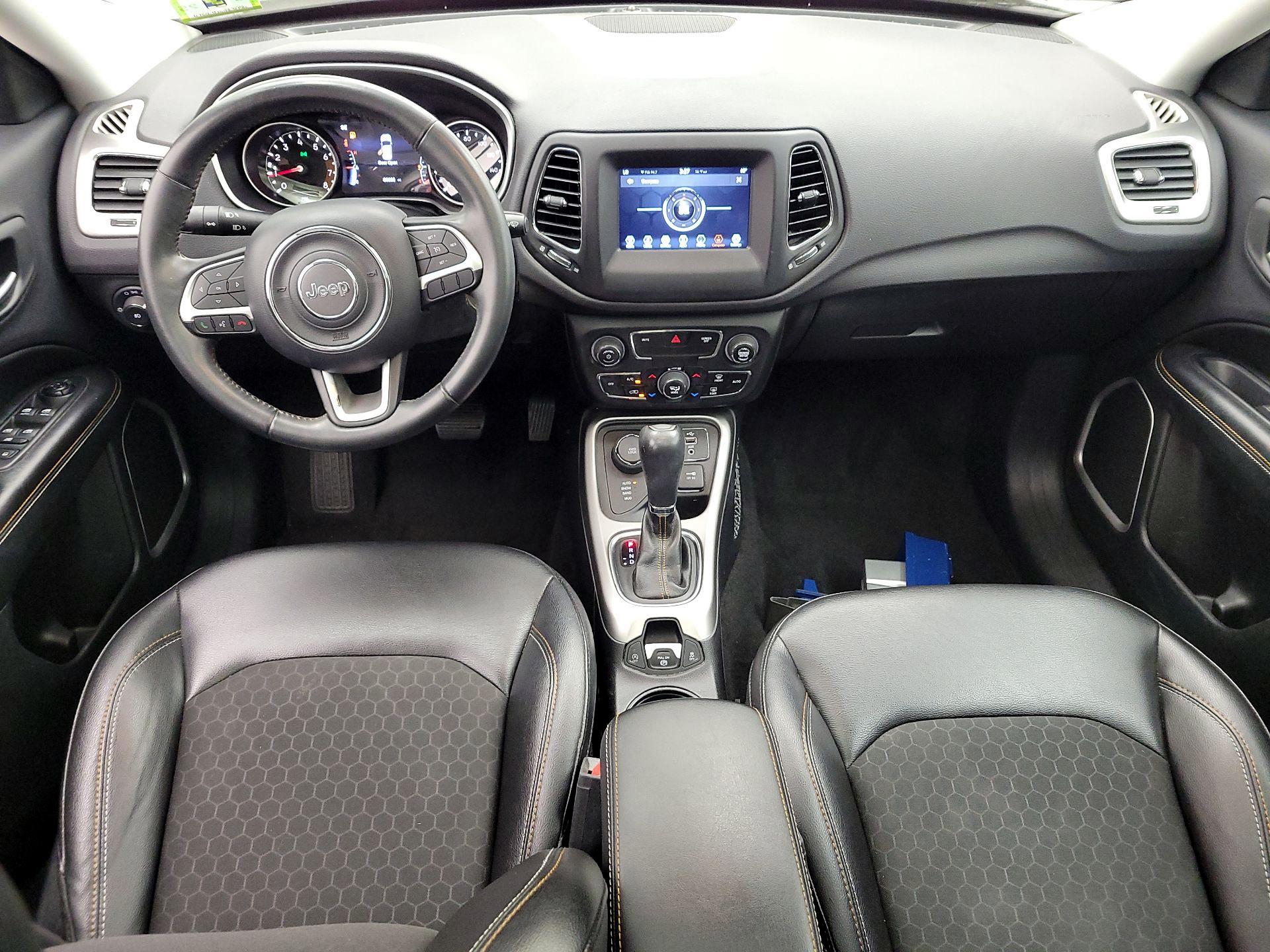 Thumbnail: 2018 Jeep Compass - 9