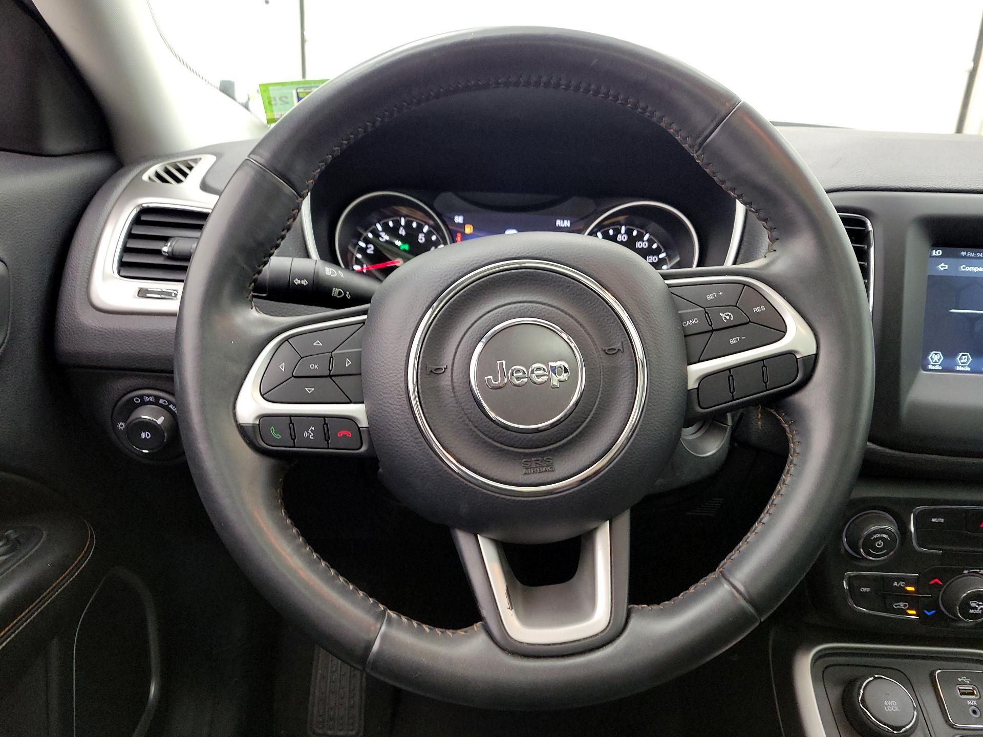 Thumbnail: 2018 Jeep Compass - 10