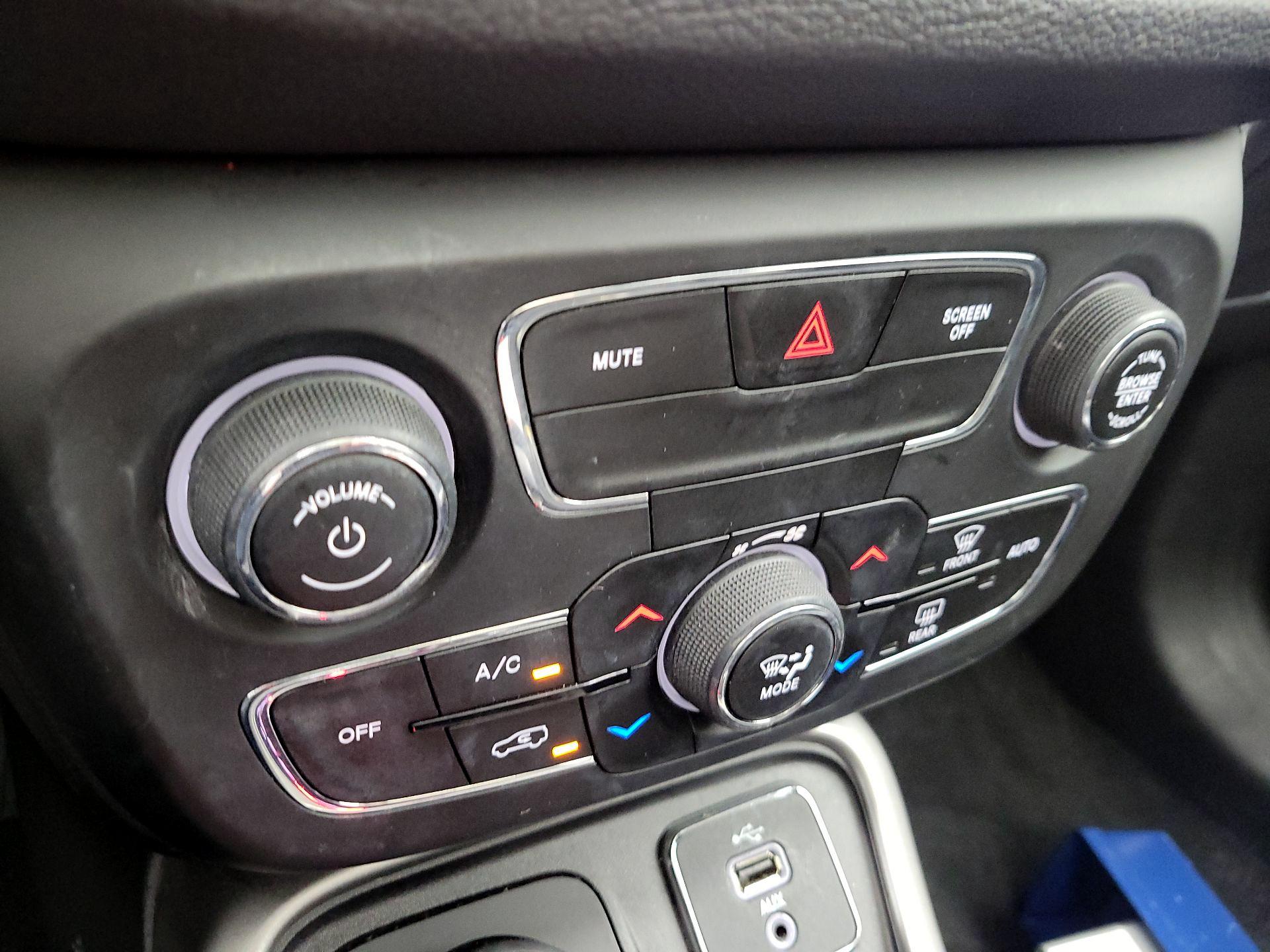 Thumbnail: 2018 Jeep Compass - 16