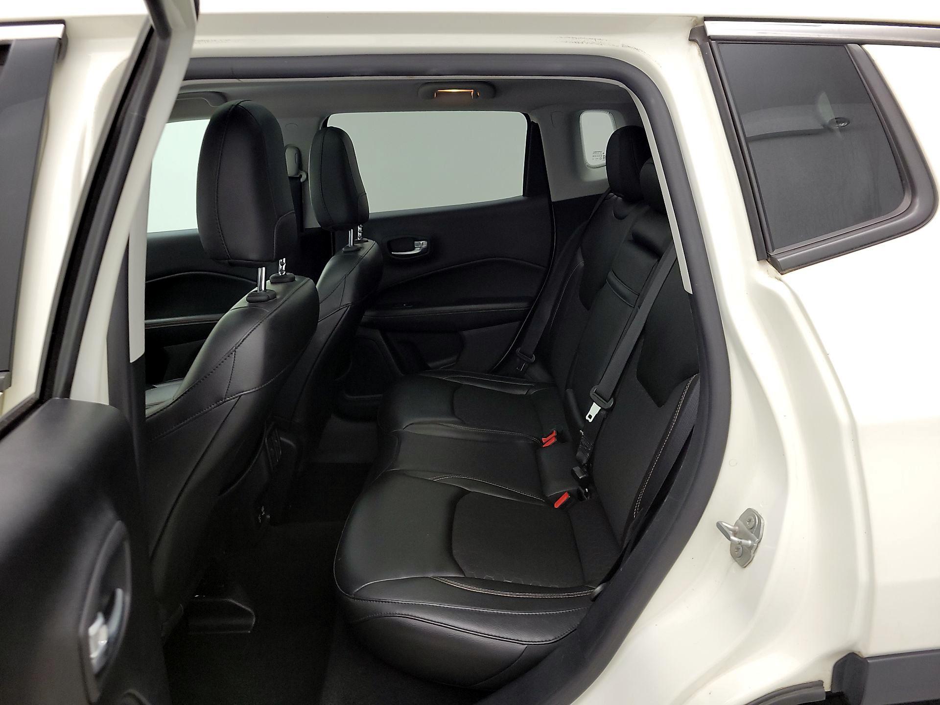 Thumbnail: 2018 Jeep Compass - 20