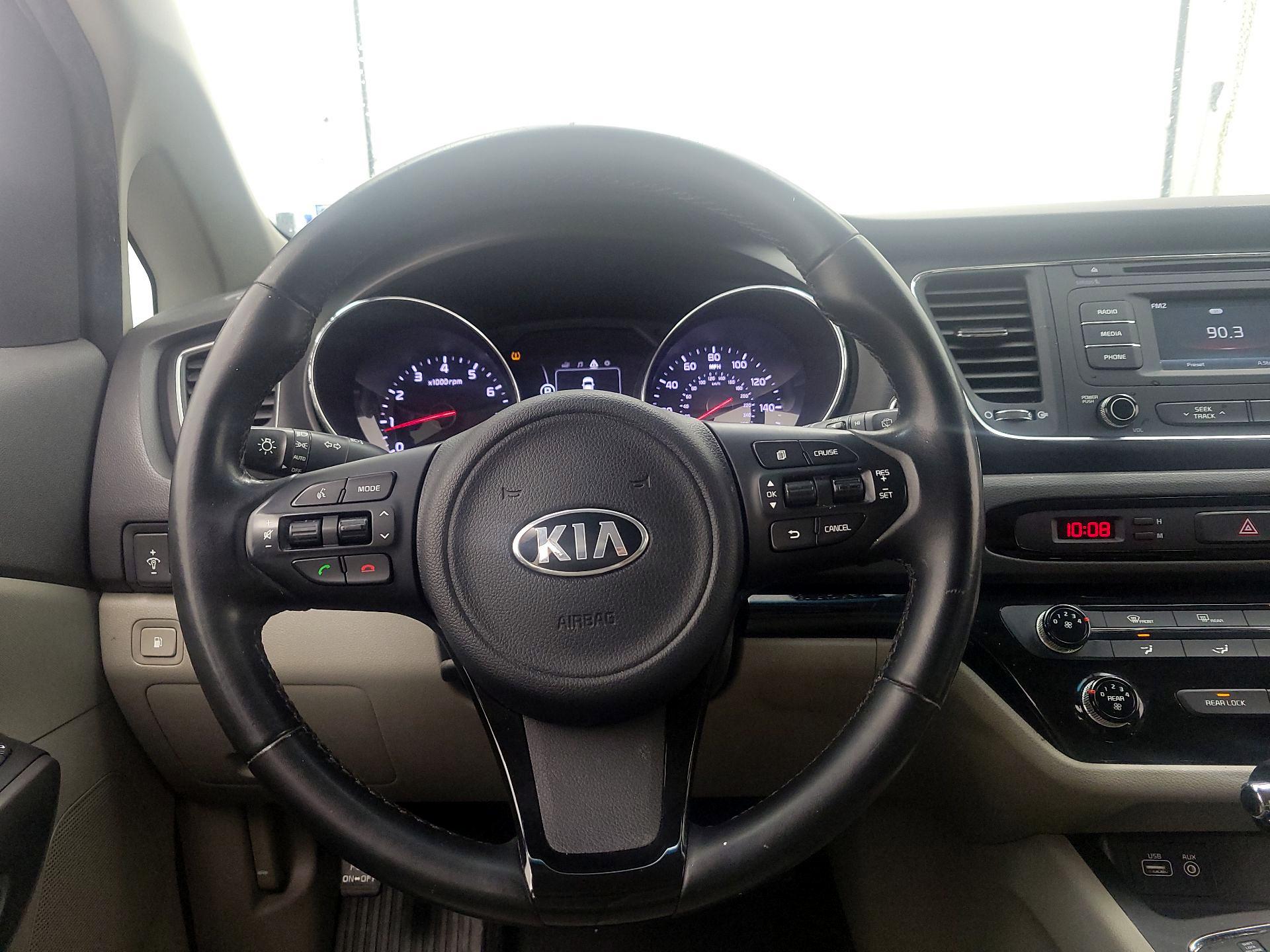 Thumbnail: 2016 Kia Sedona - 10