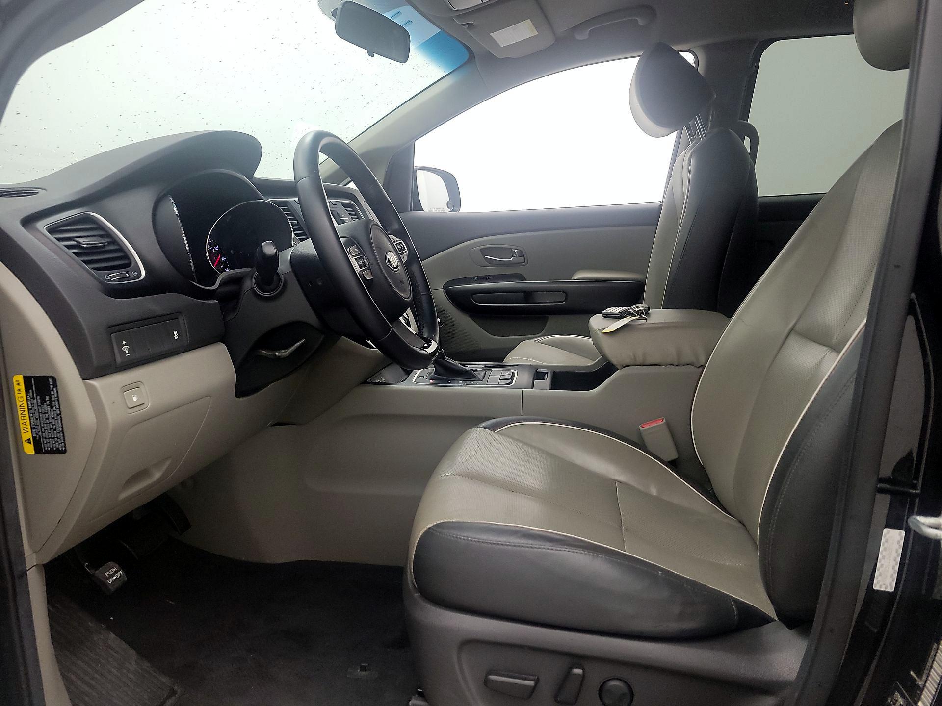 Thumbnail: 2016 Kia Sedona - 11