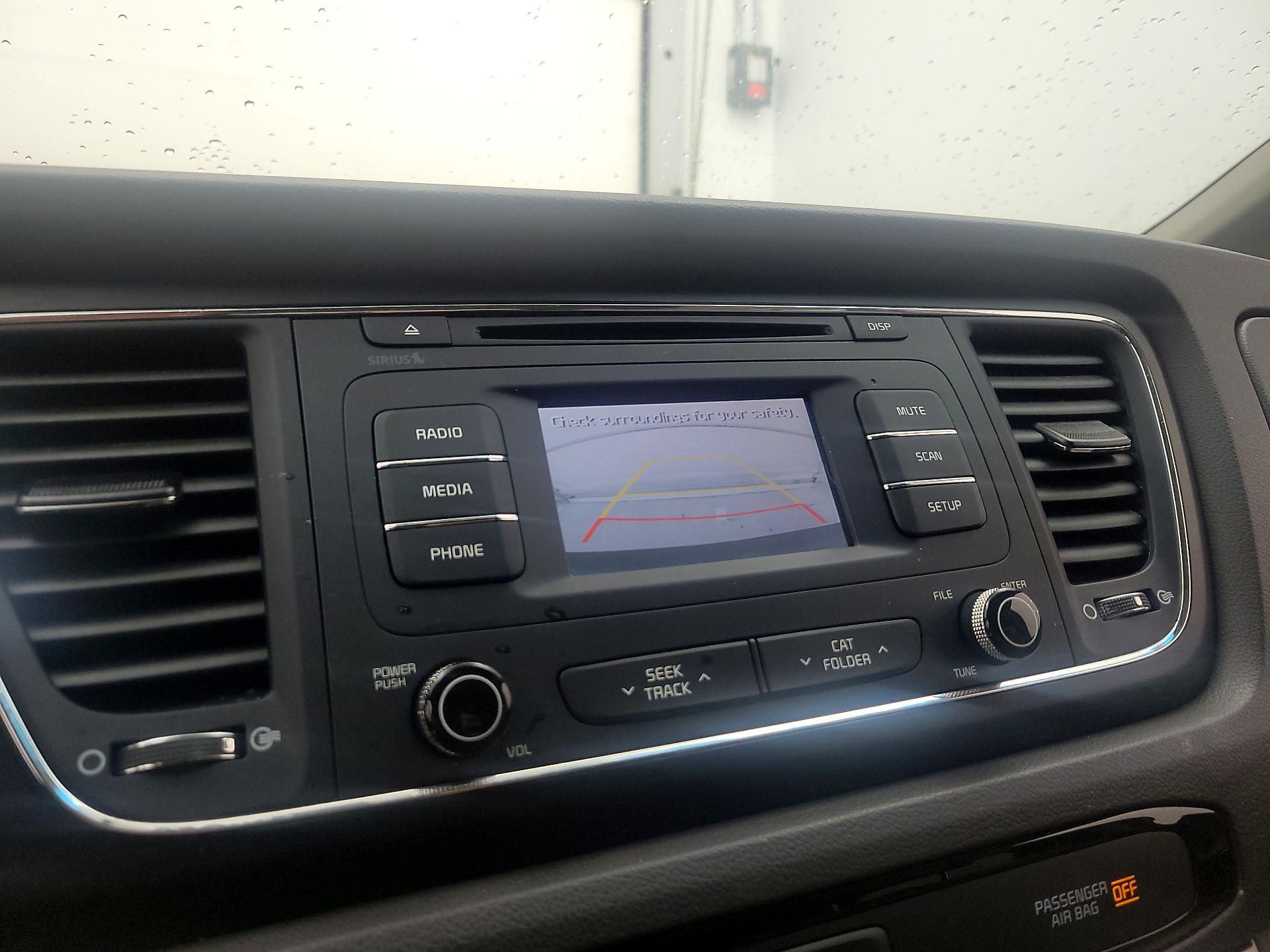 Thumbnail: 2016 Kia Sedona - 14