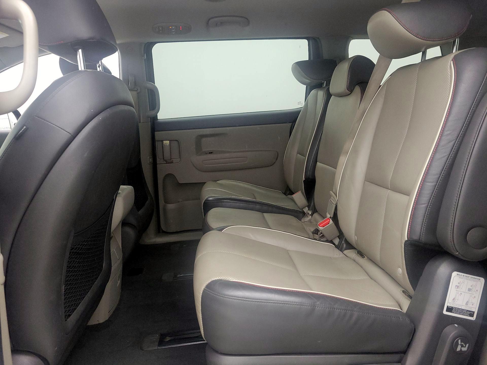 Thumbnail: 2016 Kia Sedona - 18