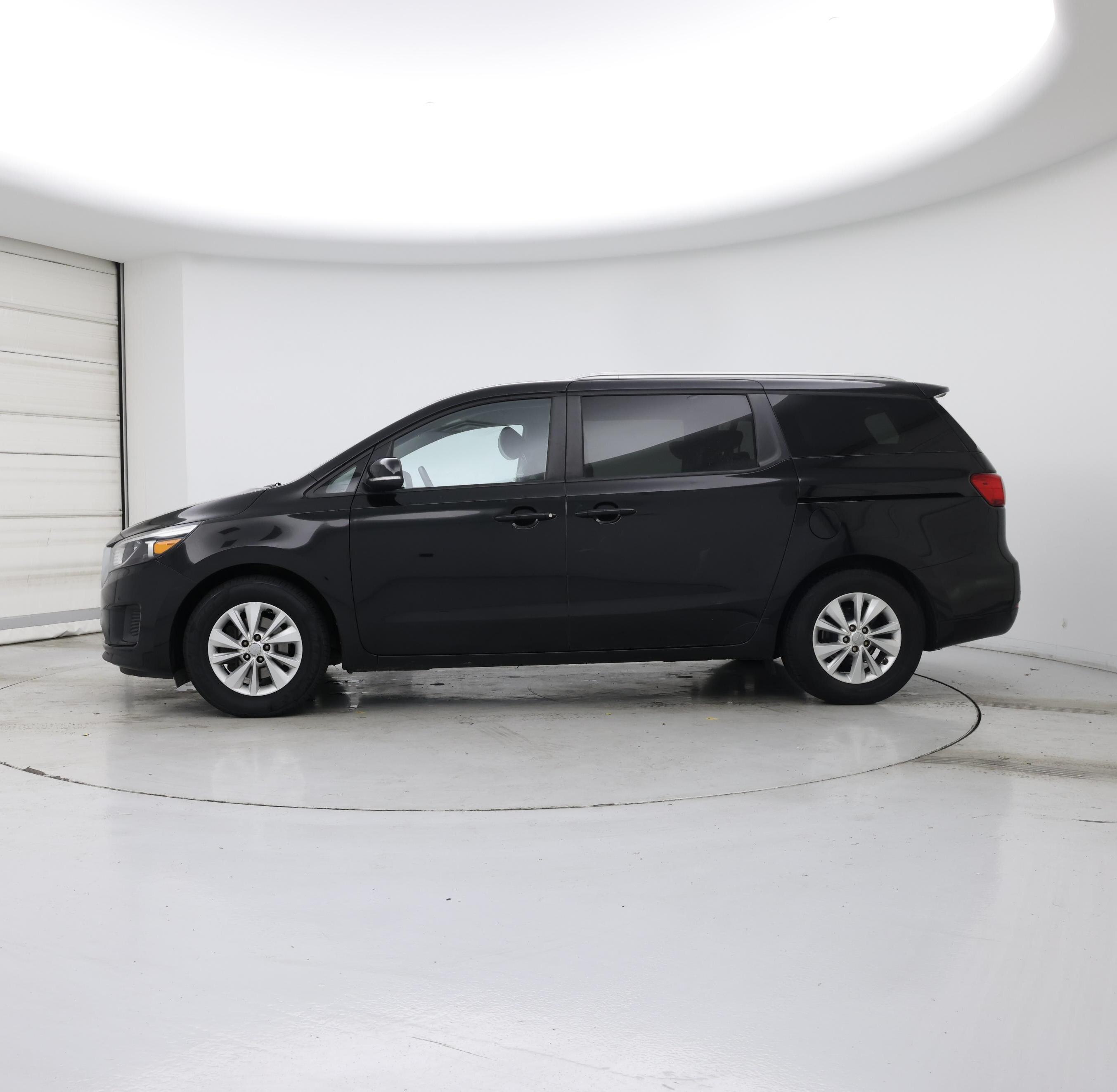 Thumbnail: 2016 Kia Sedona - 3