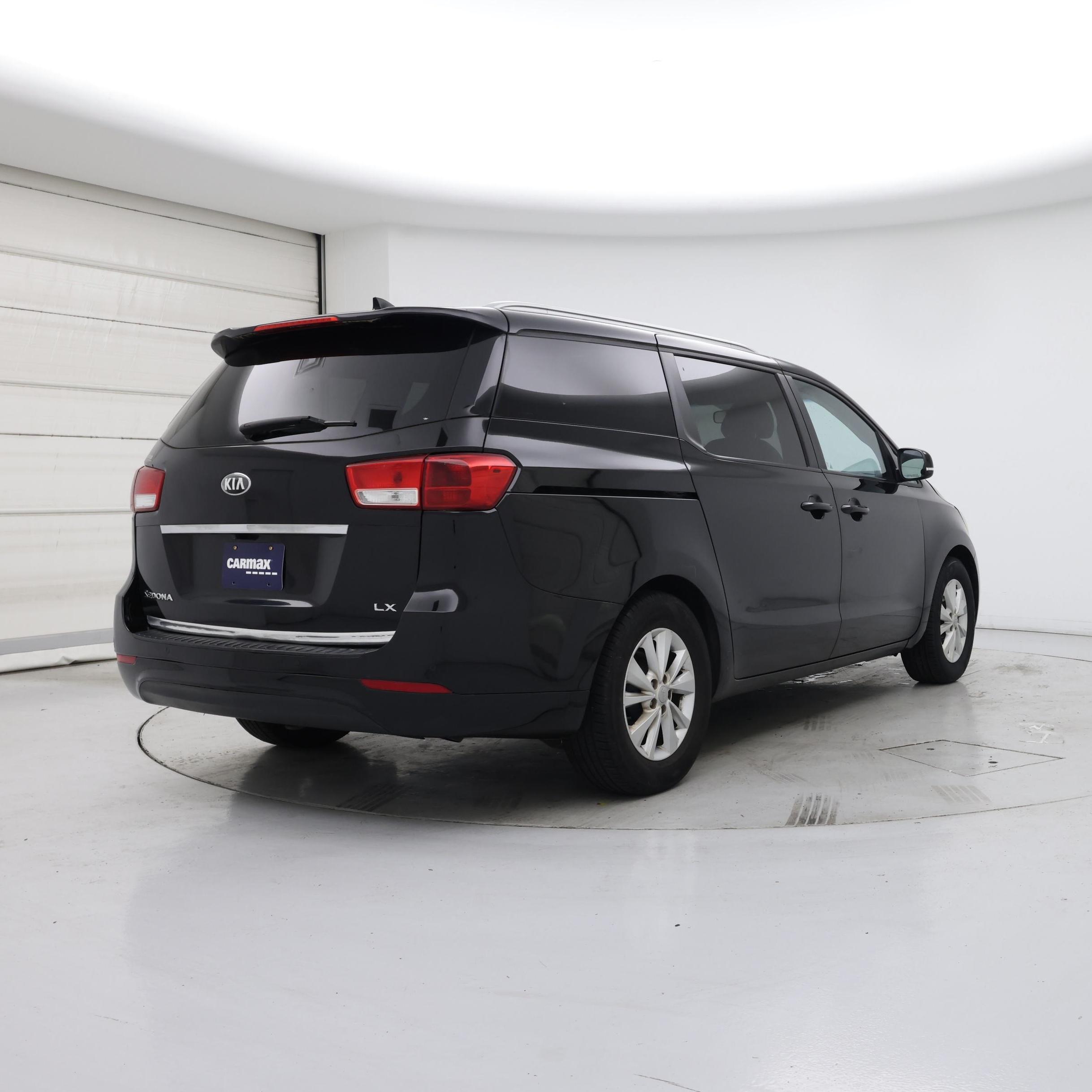 Thumbnail: 2016 Kia Sedona - 8