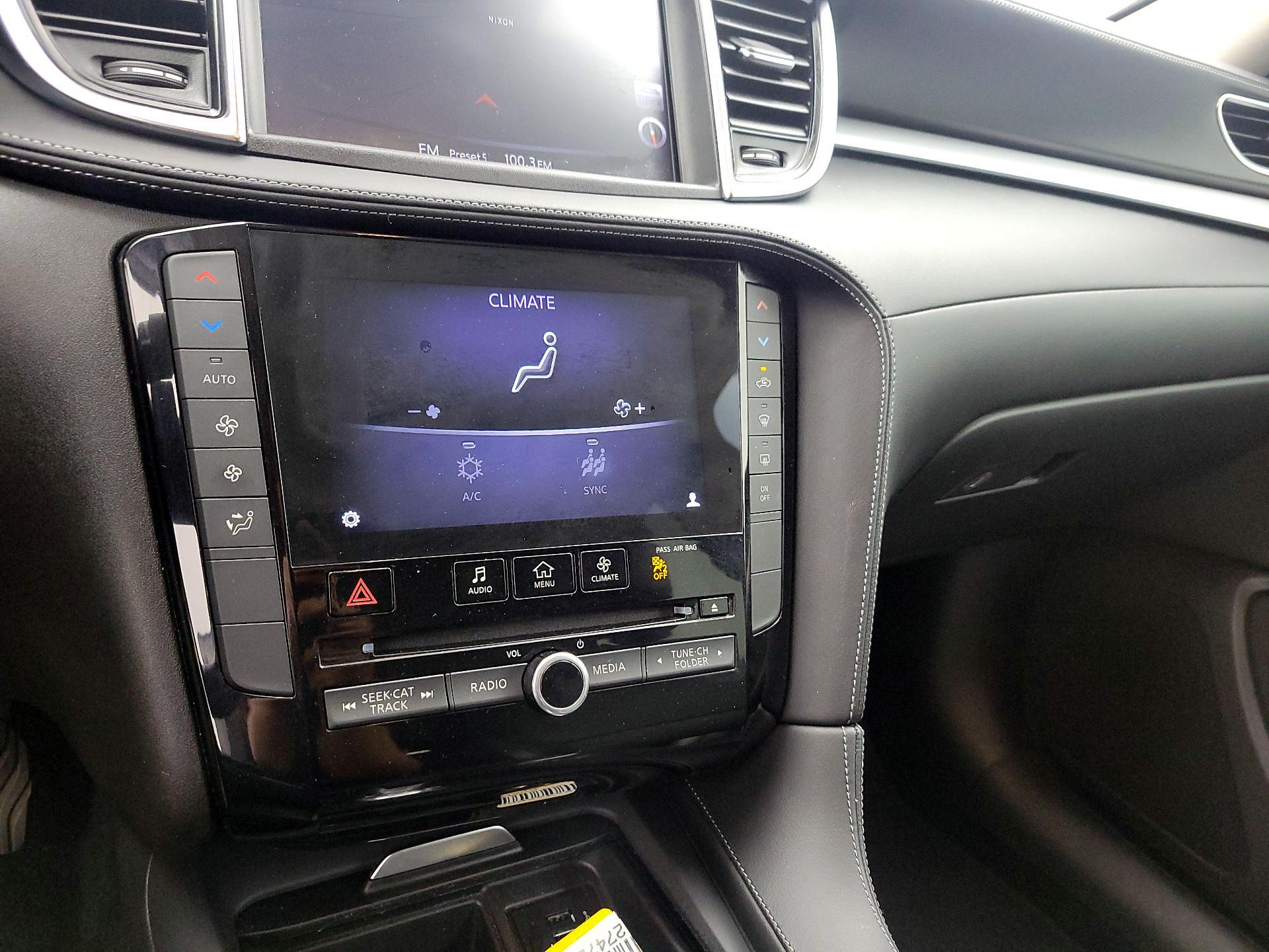 Thumbnail: 2019 INFINITI QX50 - 17