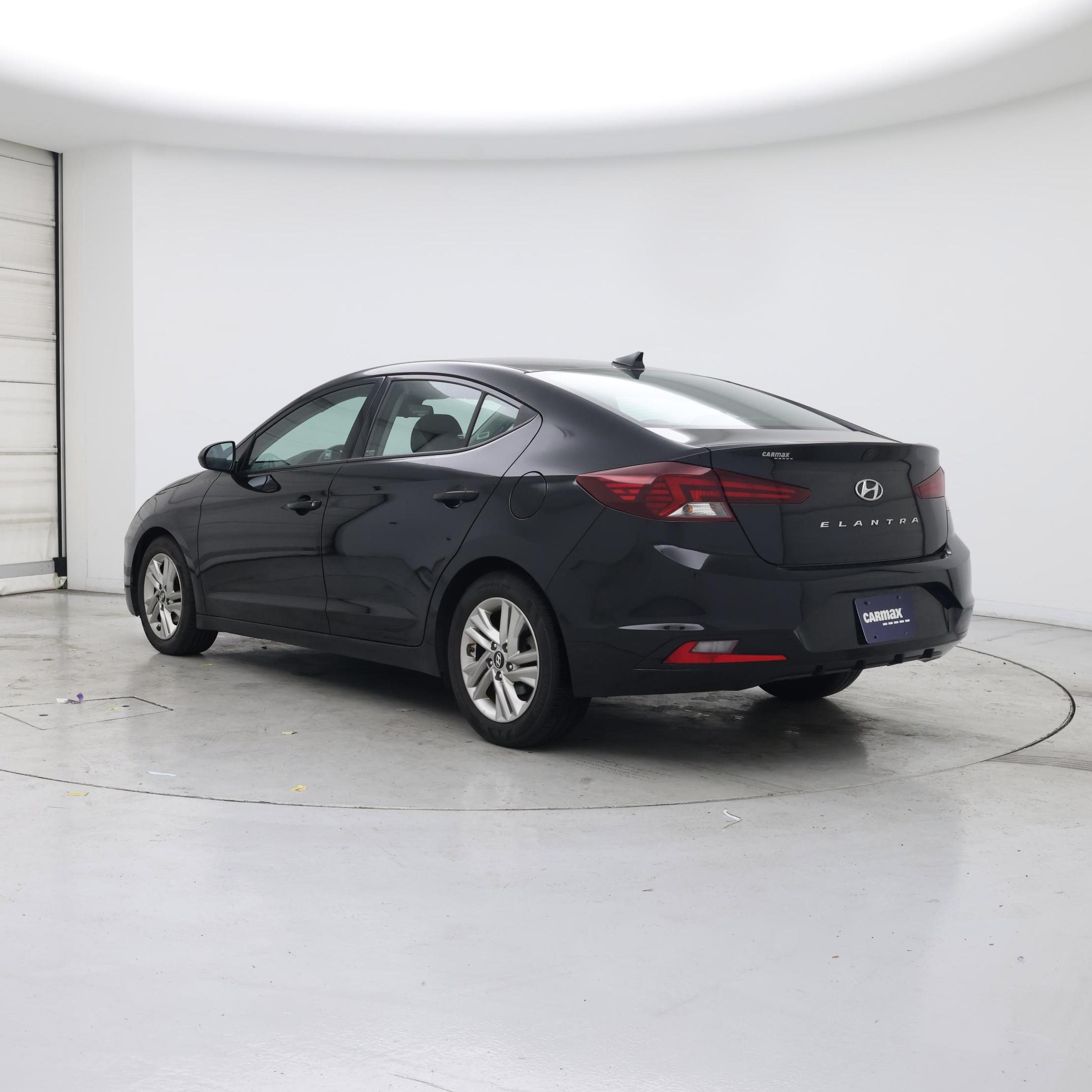 Thumbnail: 2019 Hyundai Elantra - 2