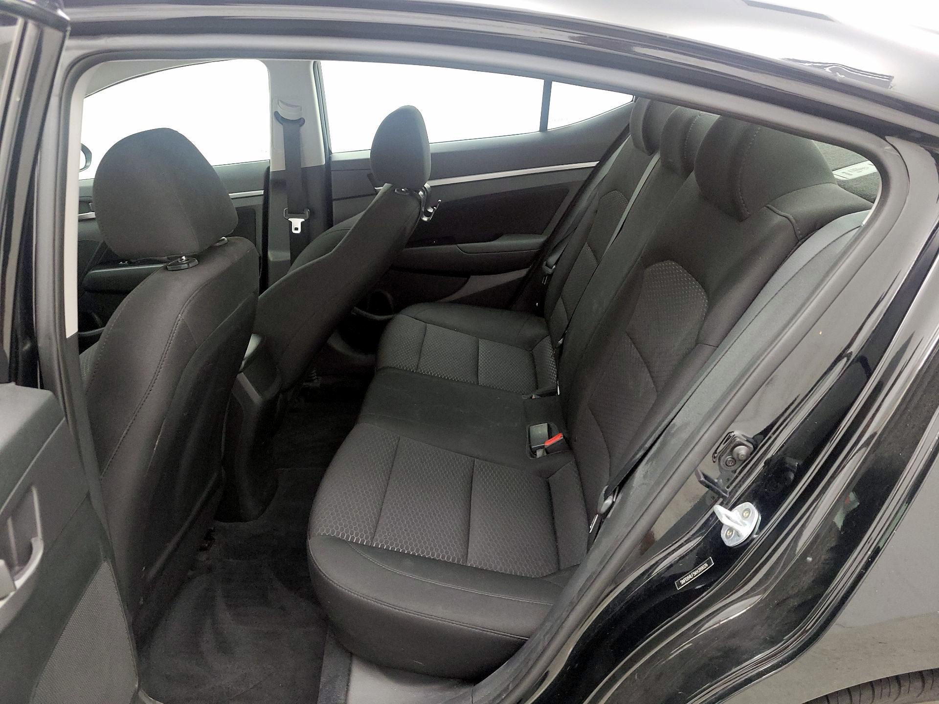 Thumbnail: 2019 Hyundai Elantra - 19