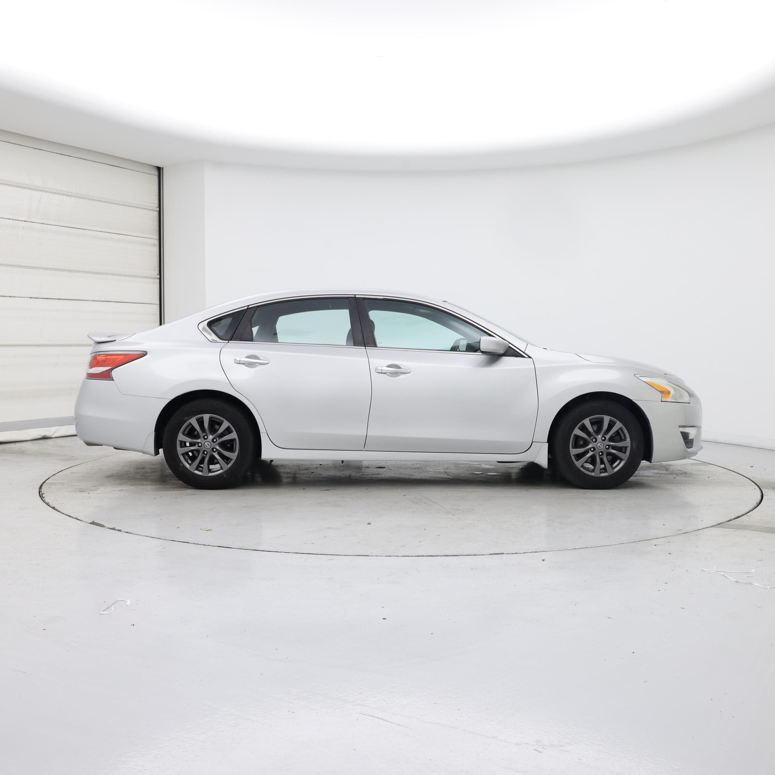 Thumbnail: 2015 Nissan Altima - 7