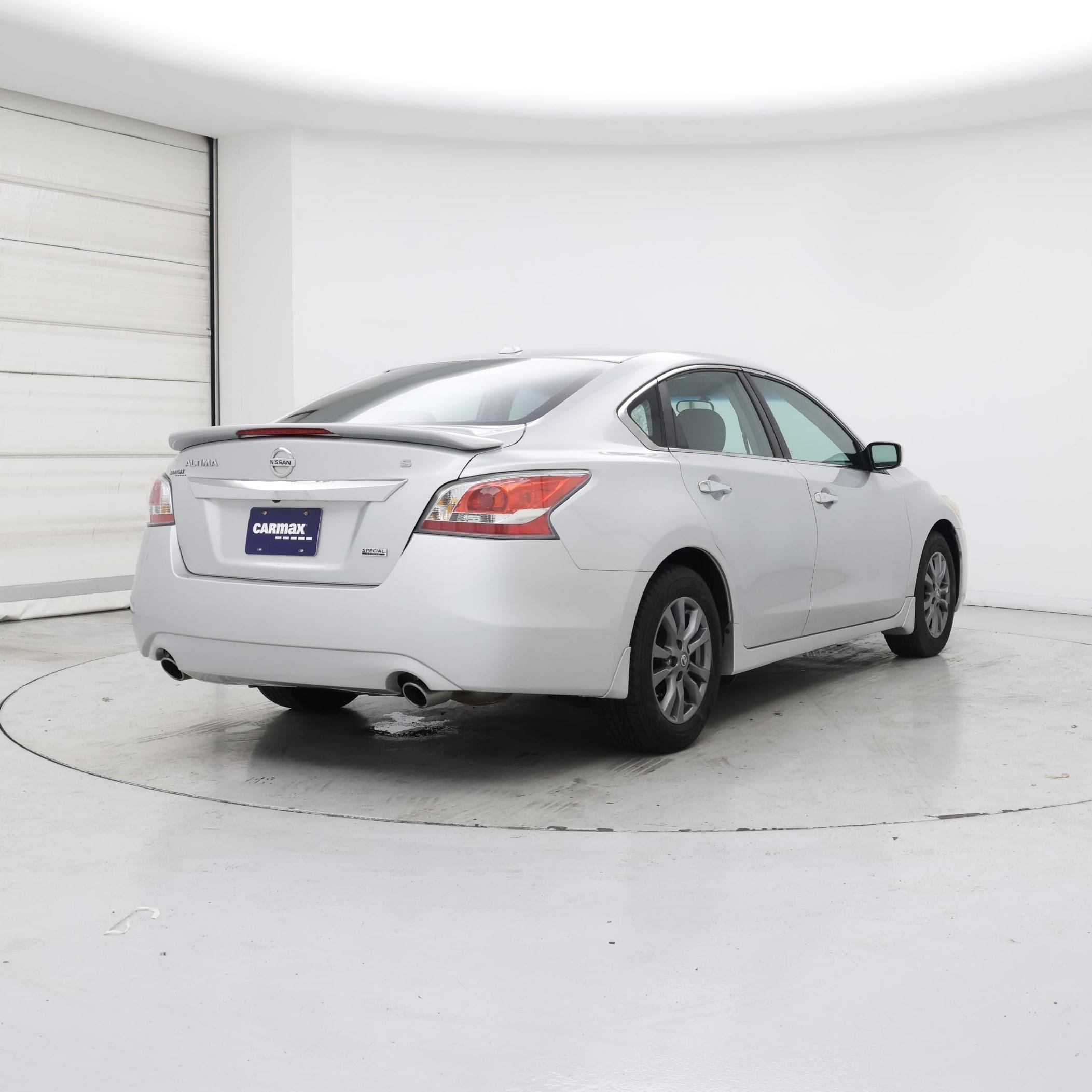 Thumbnail: 2015 Nissan Altima - 8