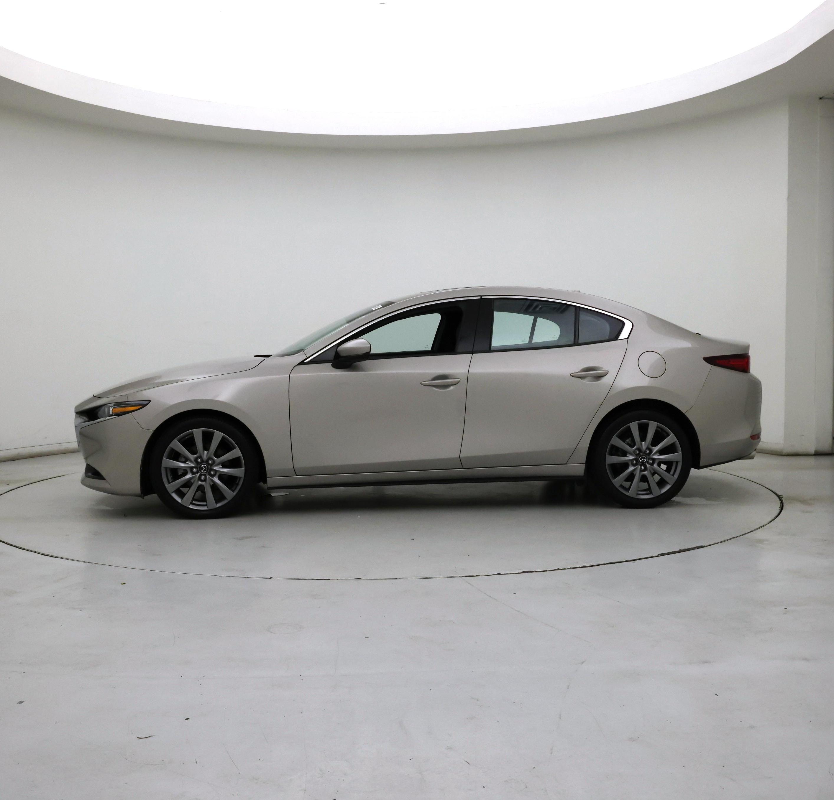 Thumbnail: 2022 Mazda Mazda3 - 3