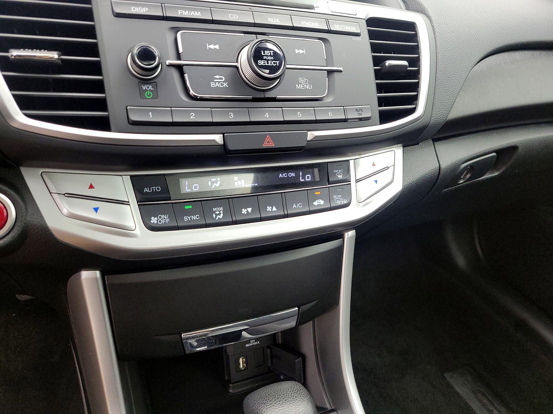 Thumbnail: 2015 Honda Accord - 16