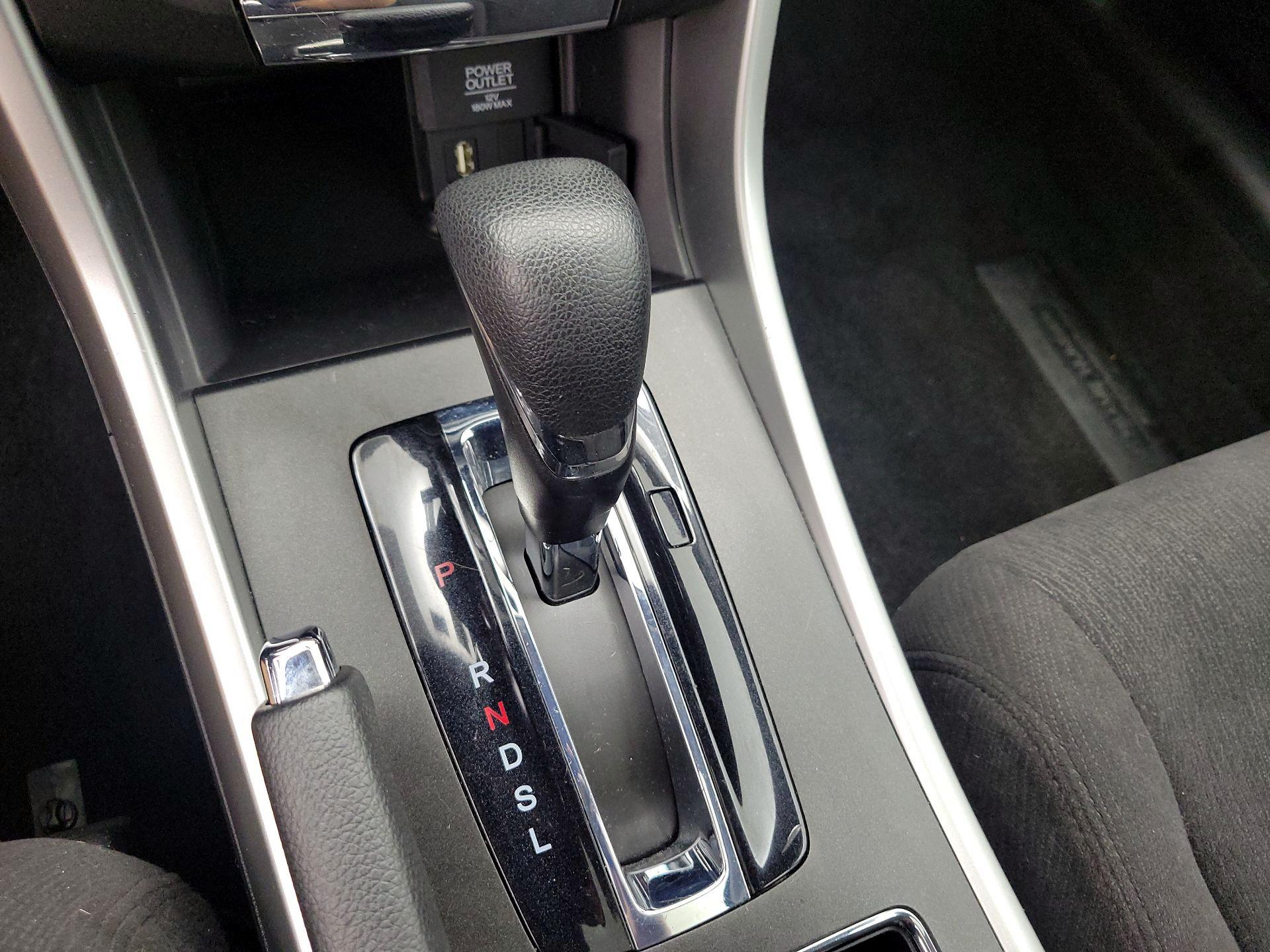 Thumbnail: 2015 Honda Accord - 17