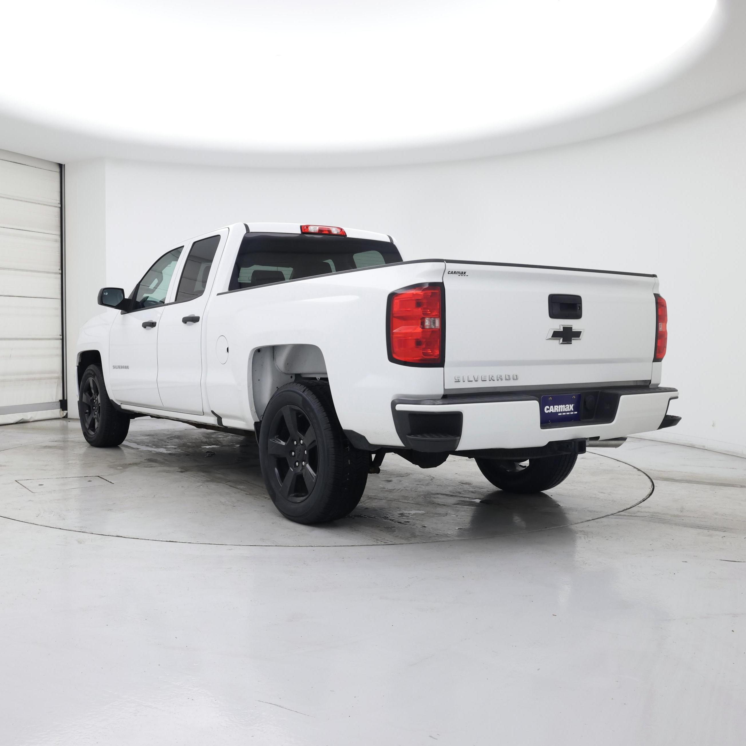 Thumbnail: 2018 Chevrolet Silverado 1500 - 2