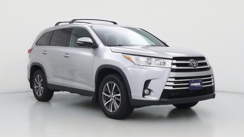 2019 Toyota Highlander XLE Hero Image