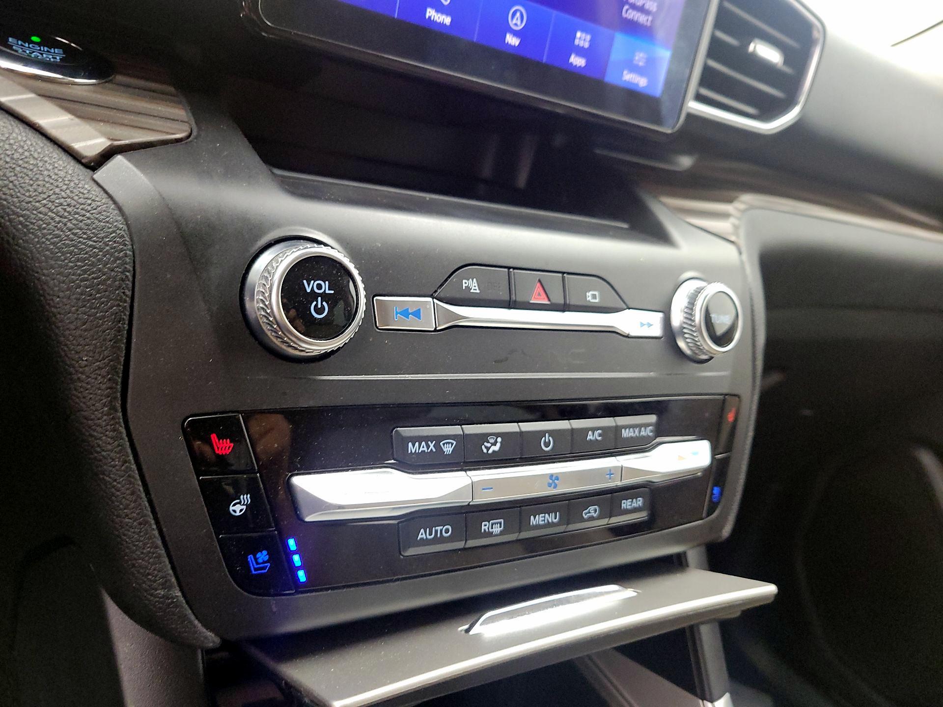 Thumbnail: 2020 Ford Explorer - 17