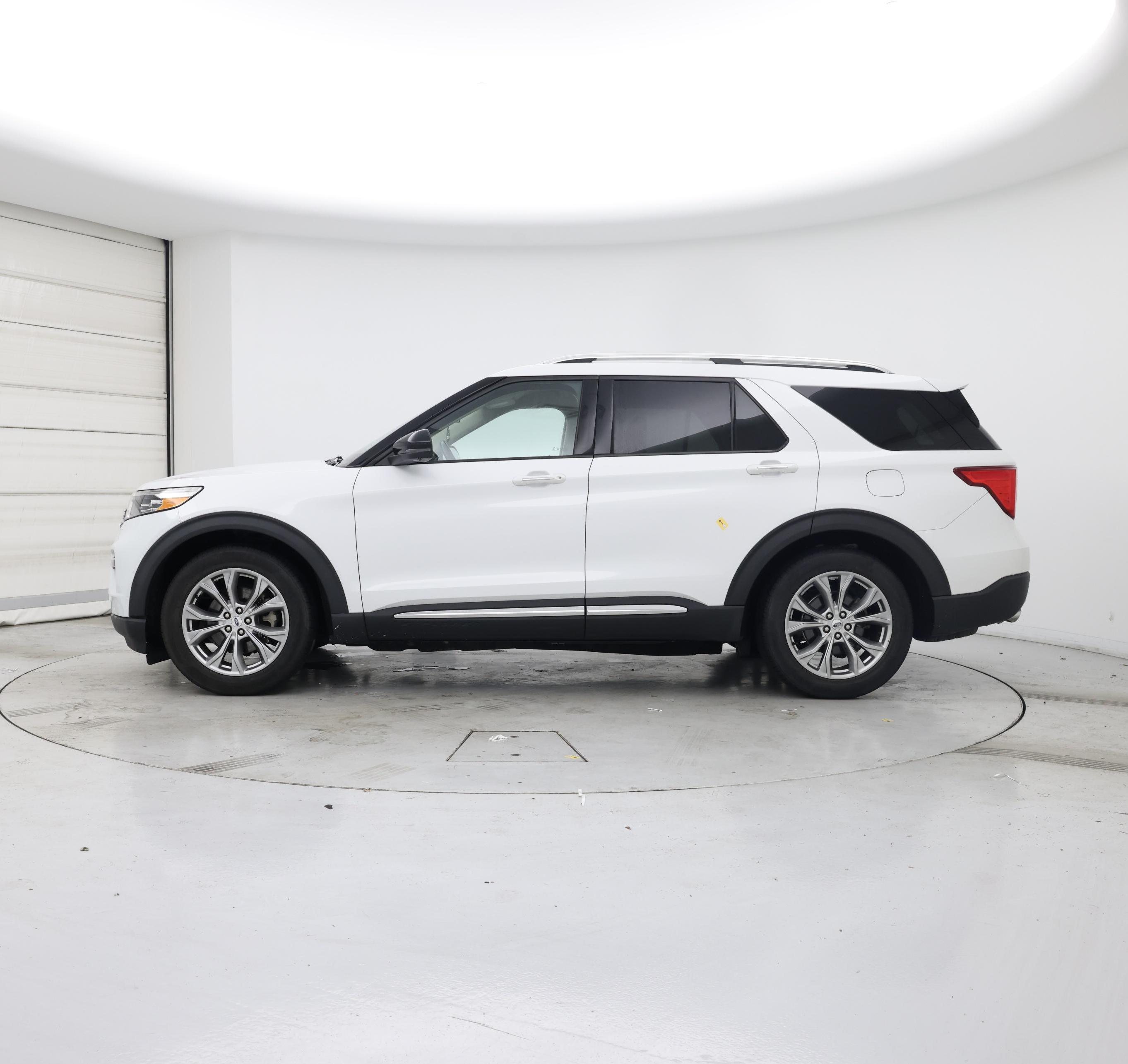 Thumbnail: 2020 Ford Explorer - 3