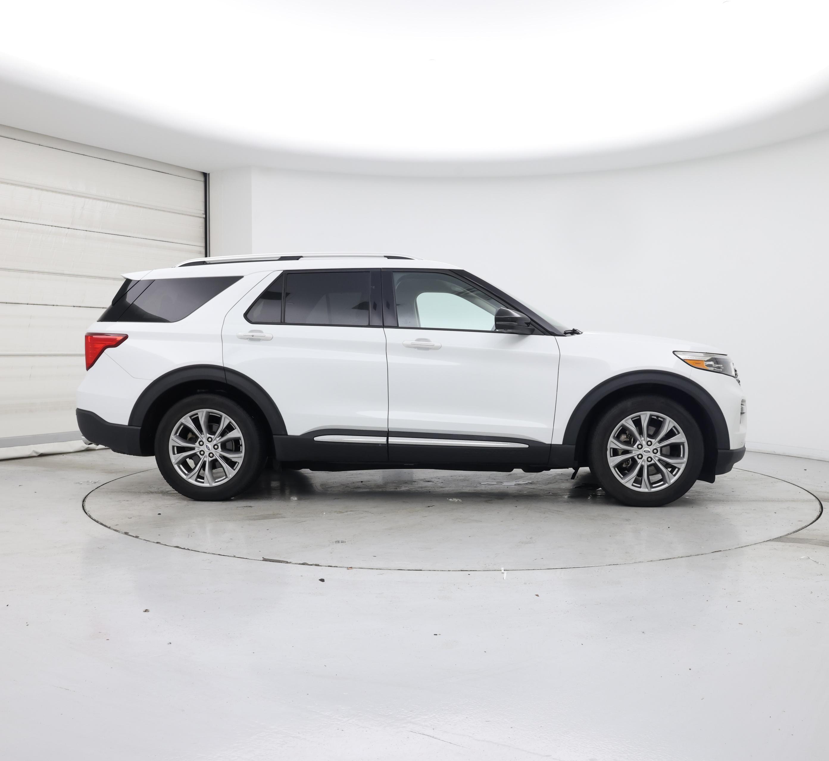 Thumbnail: 2020 Ford Explorer - 7