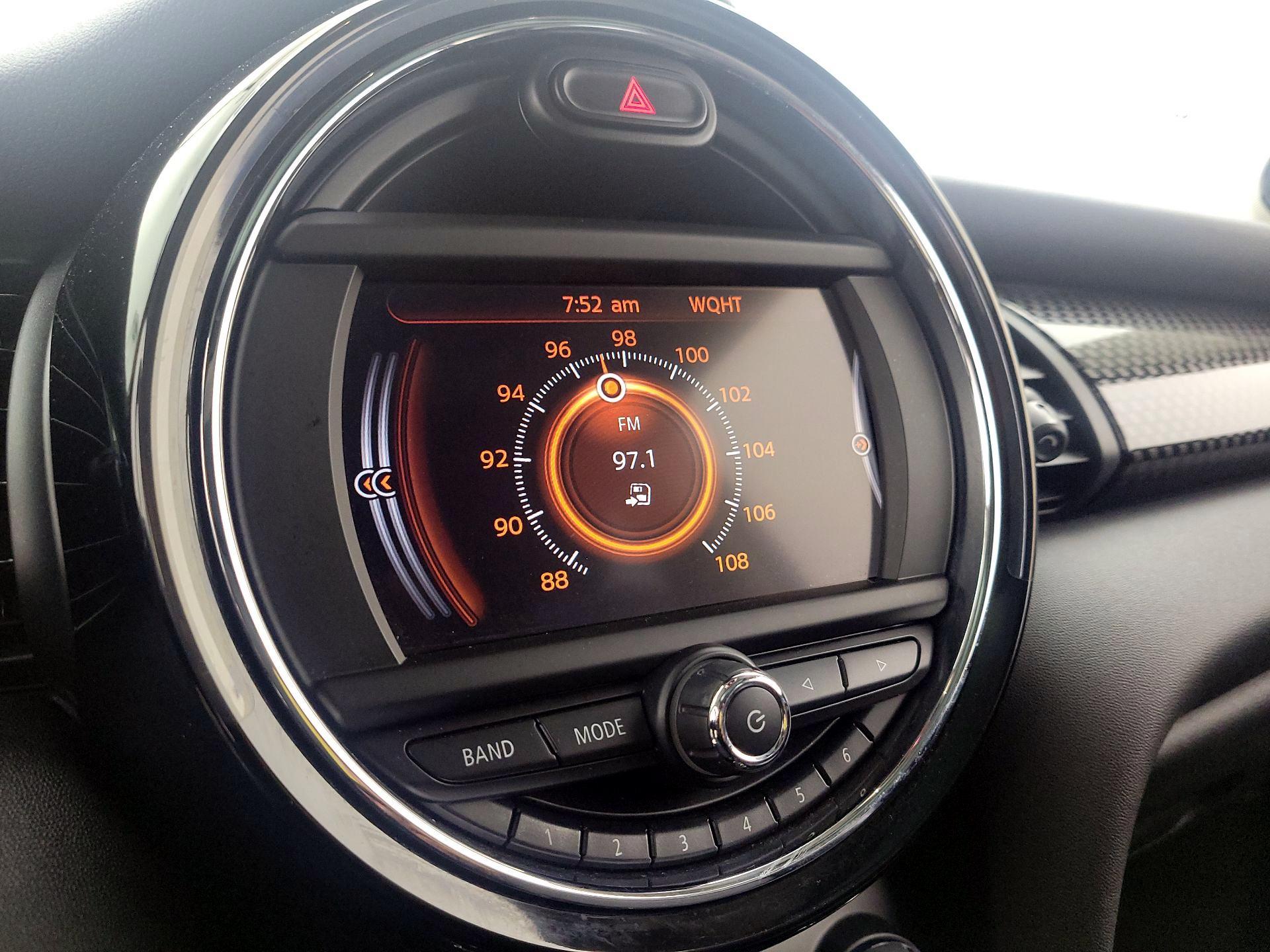 Thumbnail: 2017 MINI Cooper Hardtop - 13