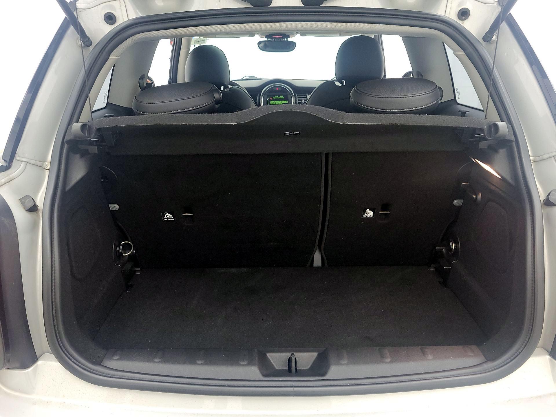 Thumbnail: 2017 MINI Cooper Hardtop - 19